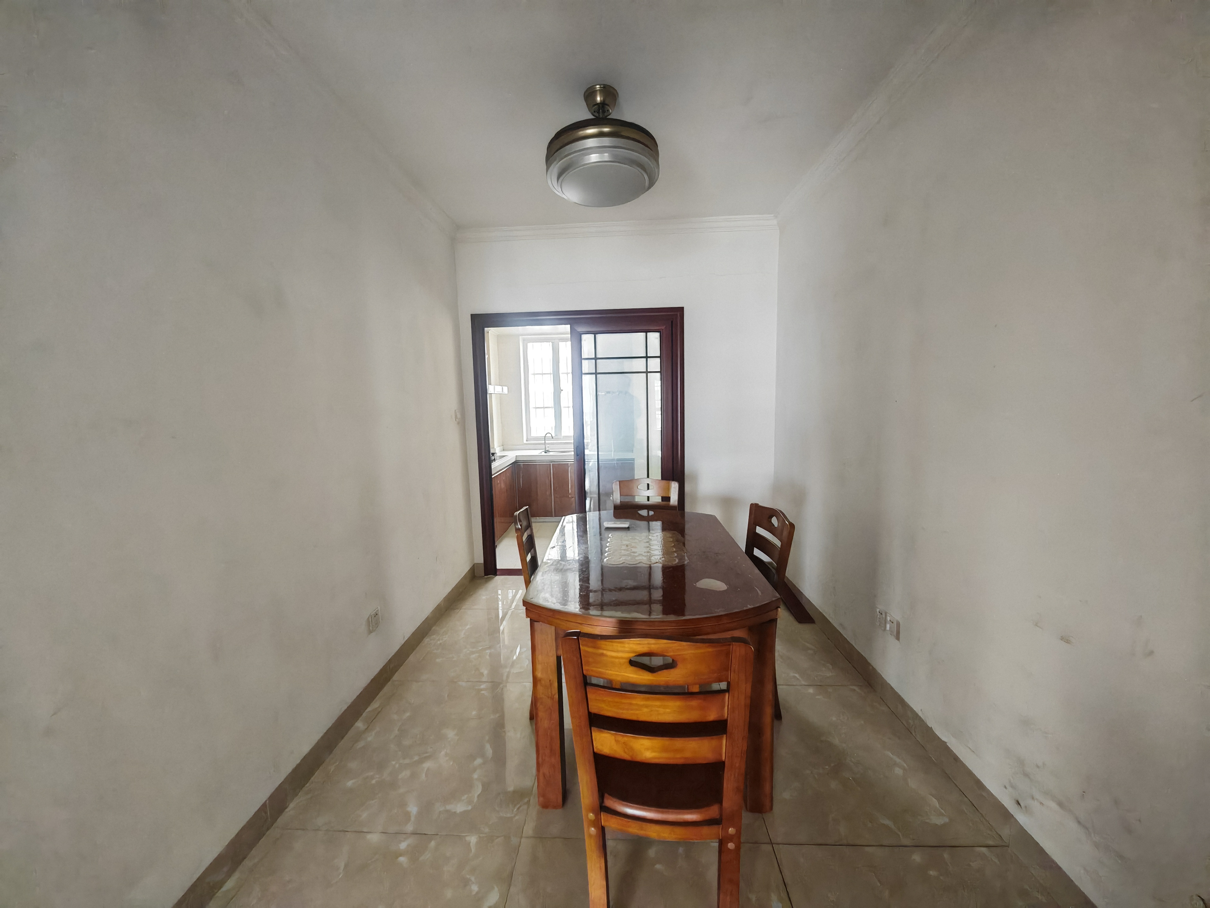 海航城  2室2厅1卫    2300.0元/月室内图