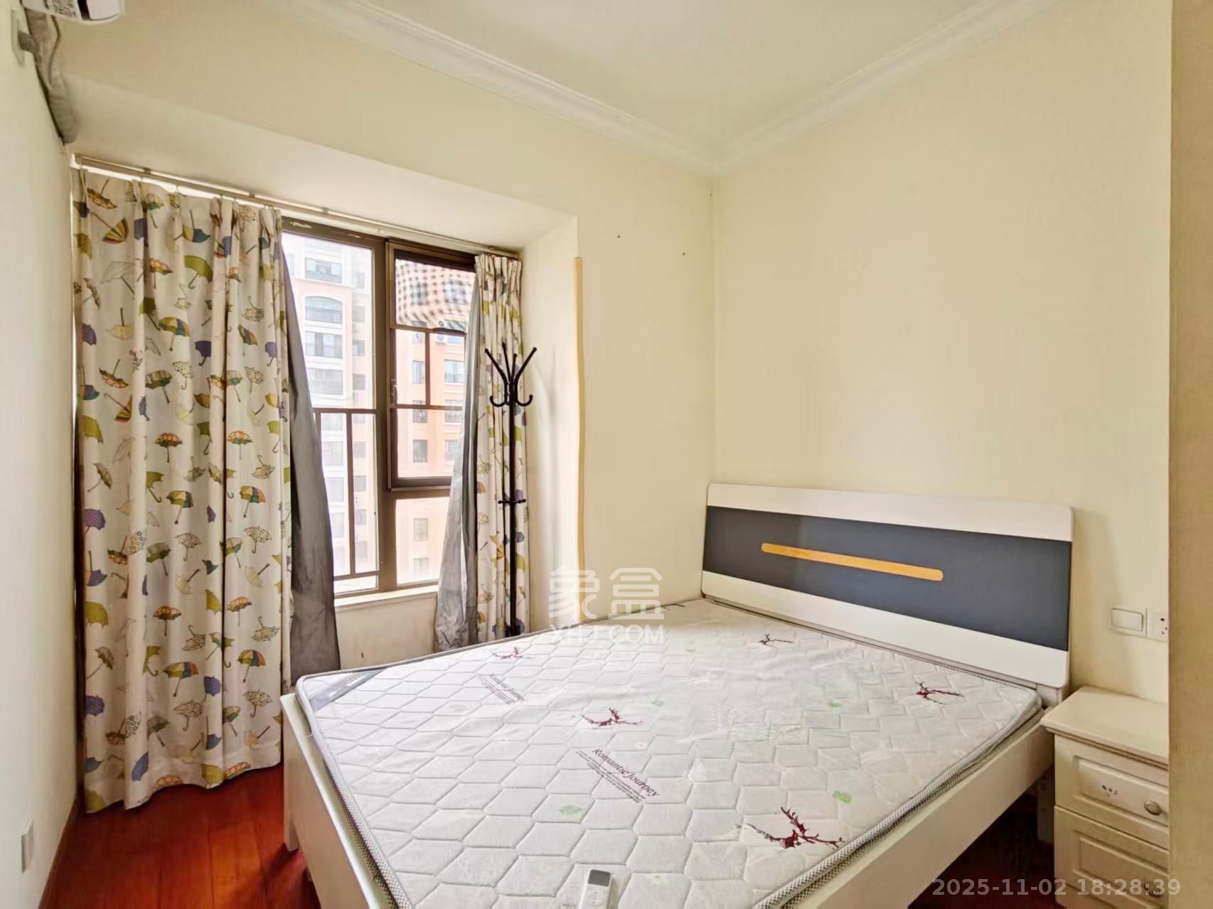 米兰春天  4室2厅2卫    2300.0元/月 米兰春天  4室2厅2卫    2300.0元/月室内图