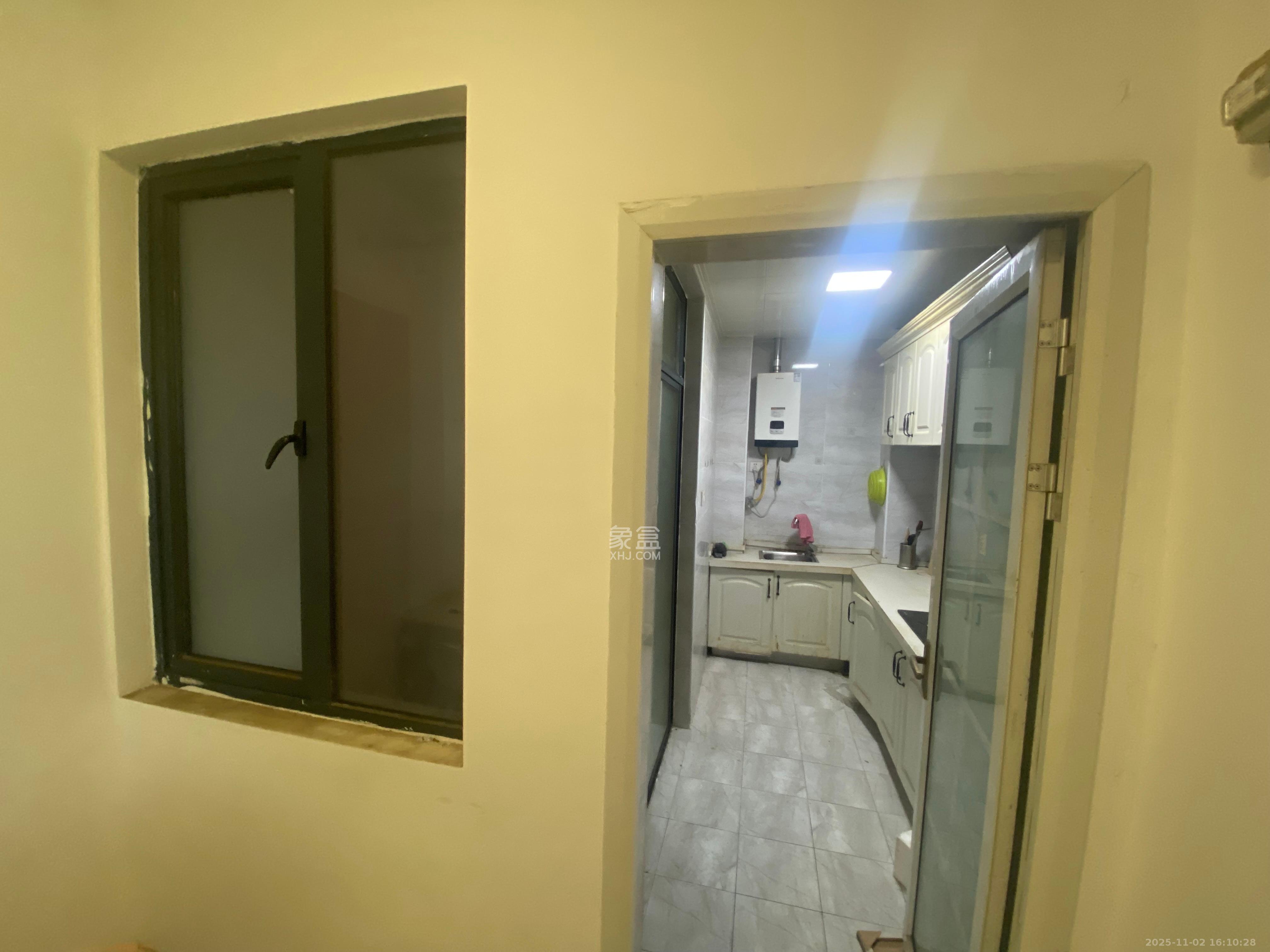 红星国际公馆  4室1厅2卫    2400.0元/月室内图