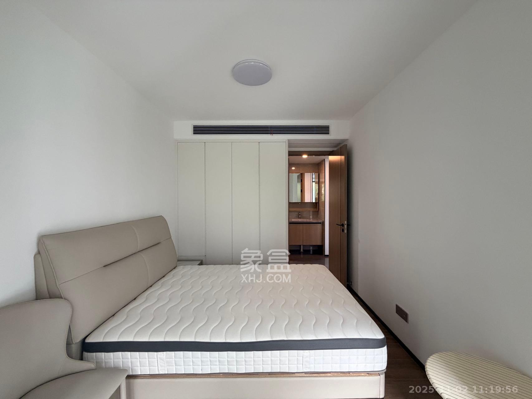 中海星樾府  3室2厅1卫    3800.0元/月 中海星樾府  3室2厅1卫    3800.0元/月室内图