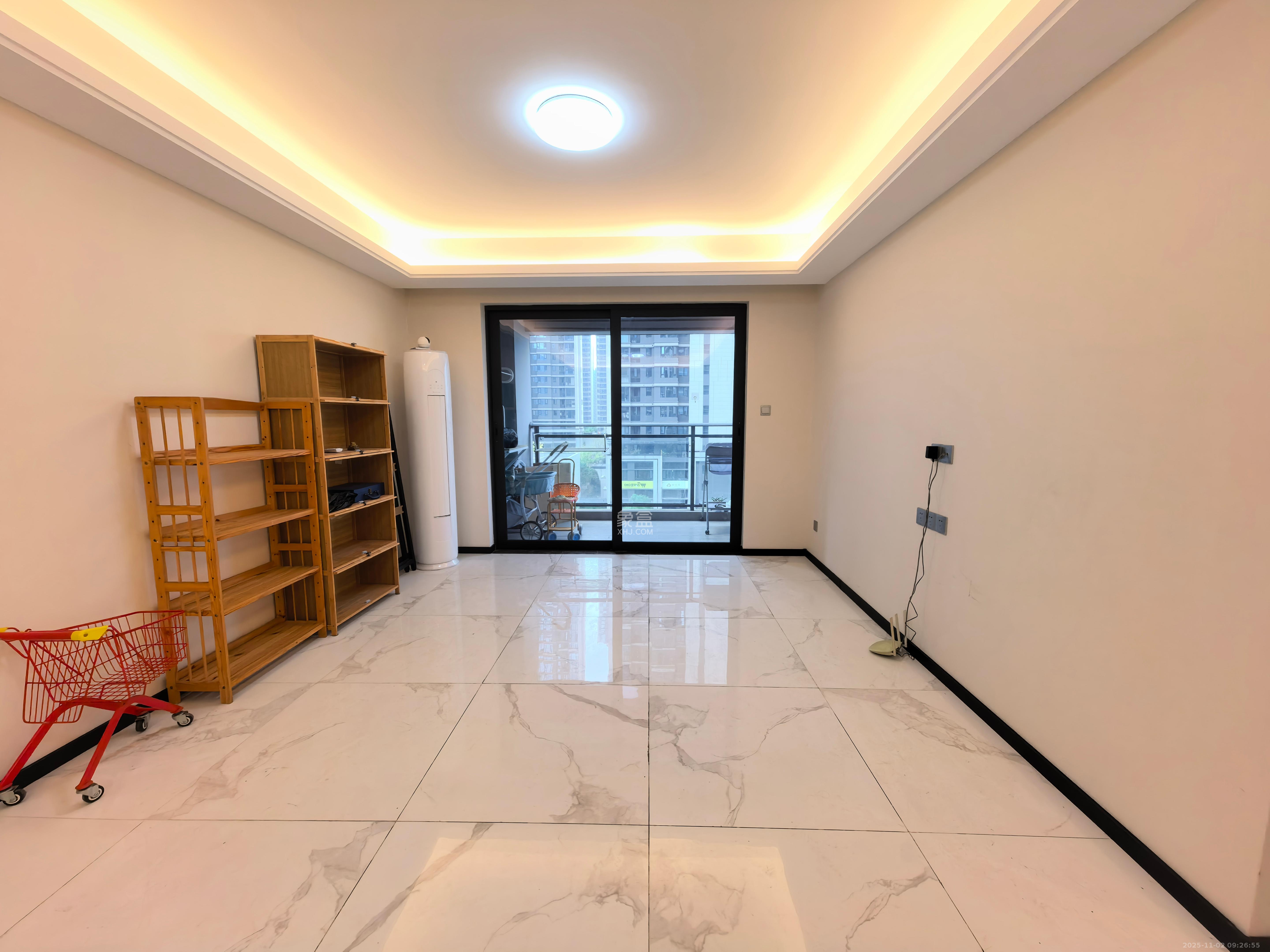 中海阅溪府 3室2厅2卫 2500.0元/月 中海阅溪府 3室2厅2卫 2500.0元/月室内图