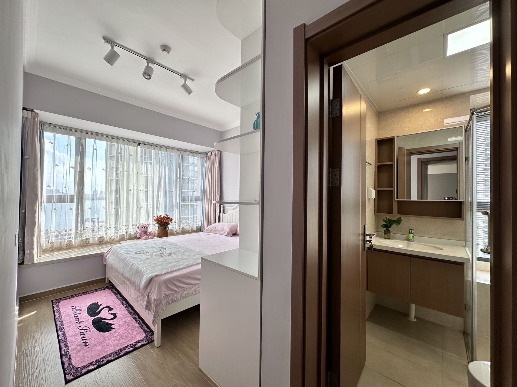 保利中央海岸四期(淳境、淳域) 3室2厅2卫 5000.0元/月 保利中央海岸四期(淳境、淳域) 3室2厅2卫 5000.0元/月室内图