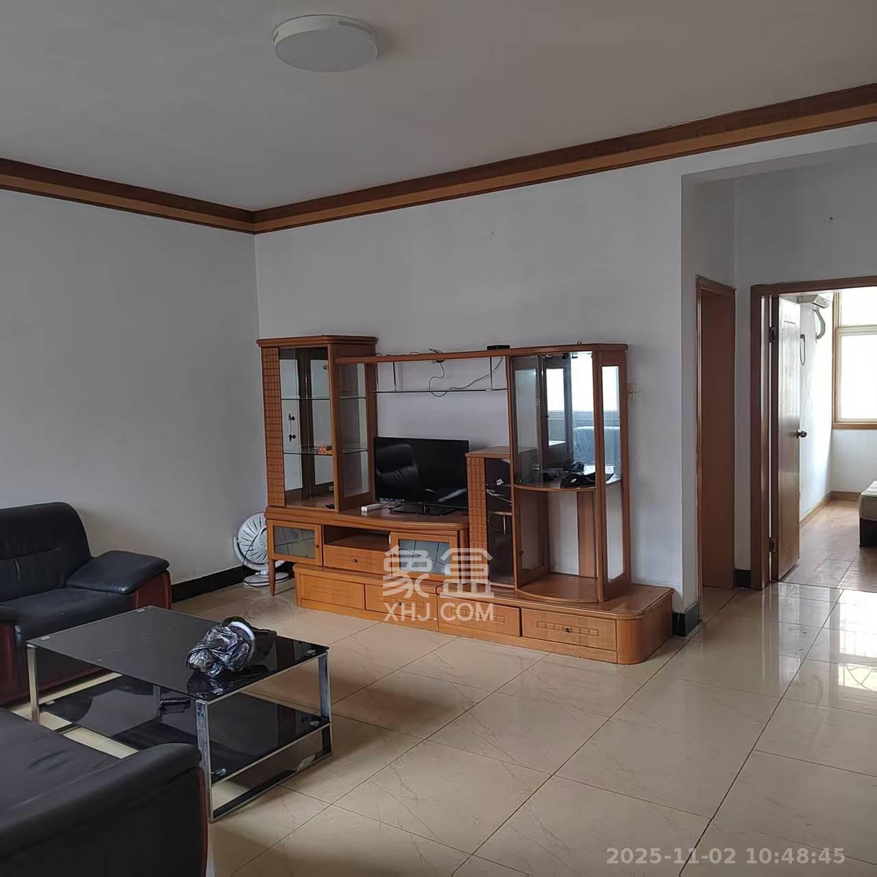 新桥小区  3室2厅1卫    1600.0元/月 新桥小区  3室2厅1卫    1600.0元/月室内图