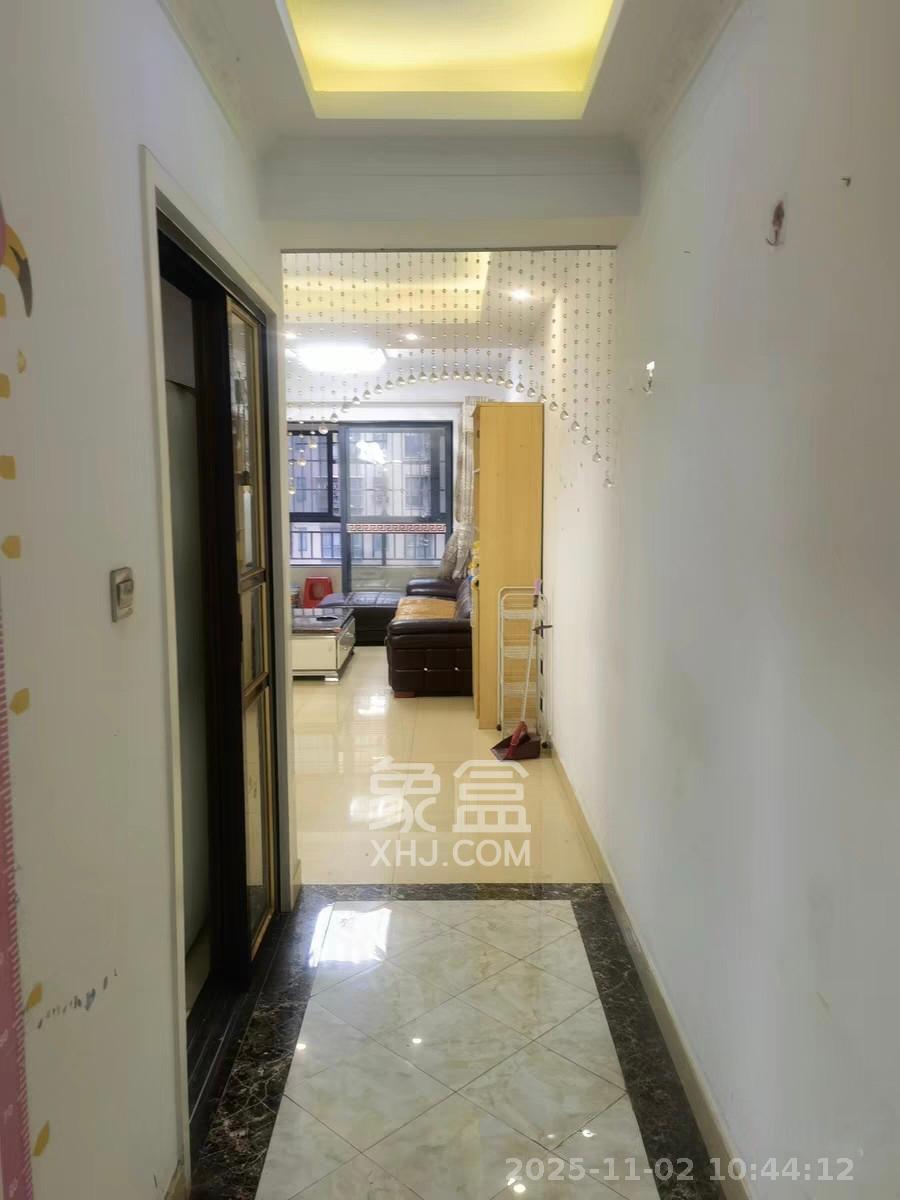 香樟兰亭(朗峰苑) 1室2厅2卫 2500.0元/月 香樟兰亭(朗峰苑) 1室2厅2卫 2500.0元/月室内图