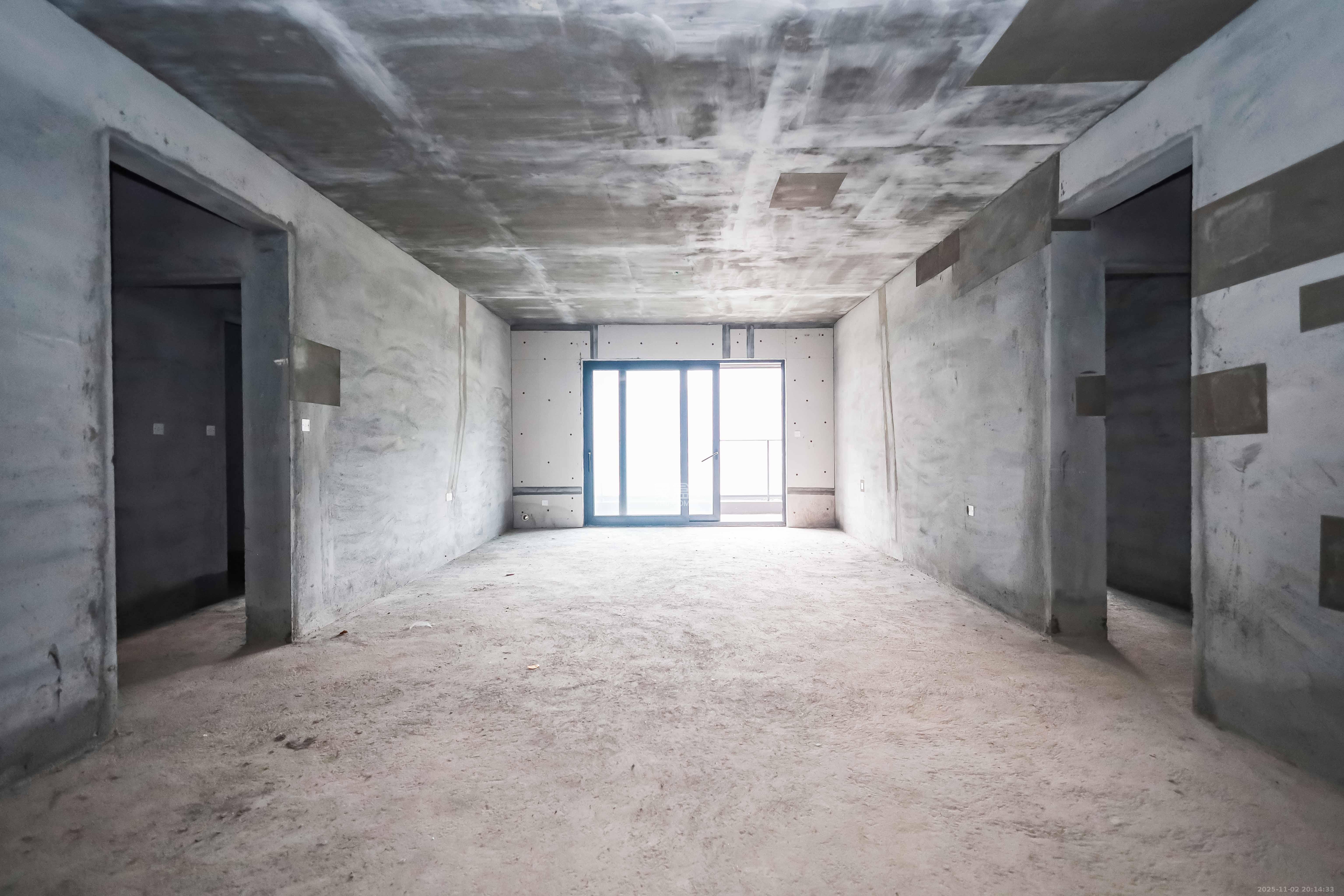 招商雍山湖  5室2厅3卫    268.0万