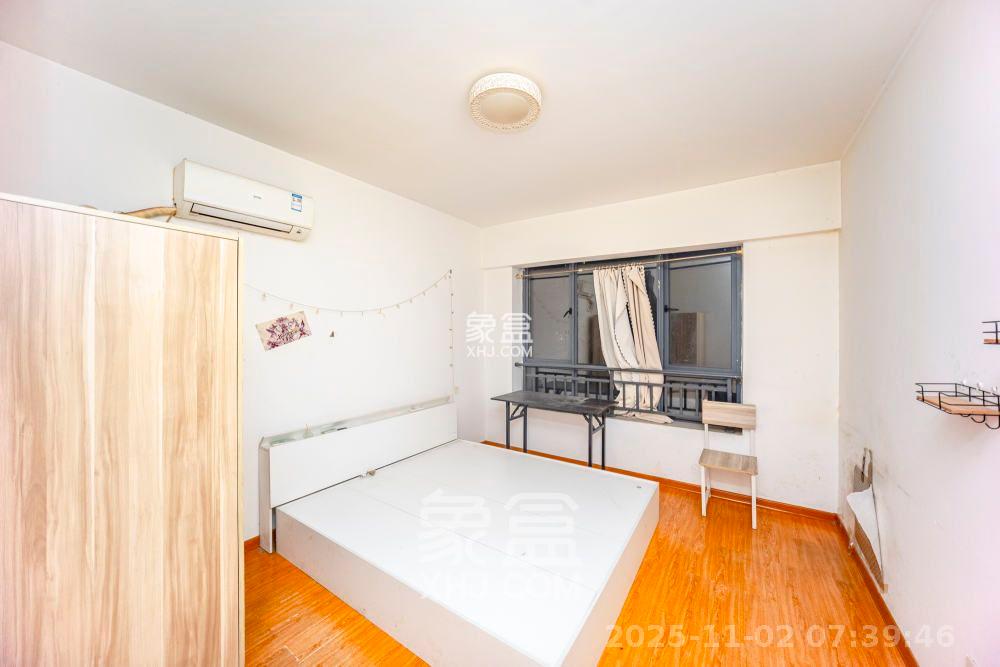 长盛岚庭  3室2厅1卫    1800.0元/月室内图