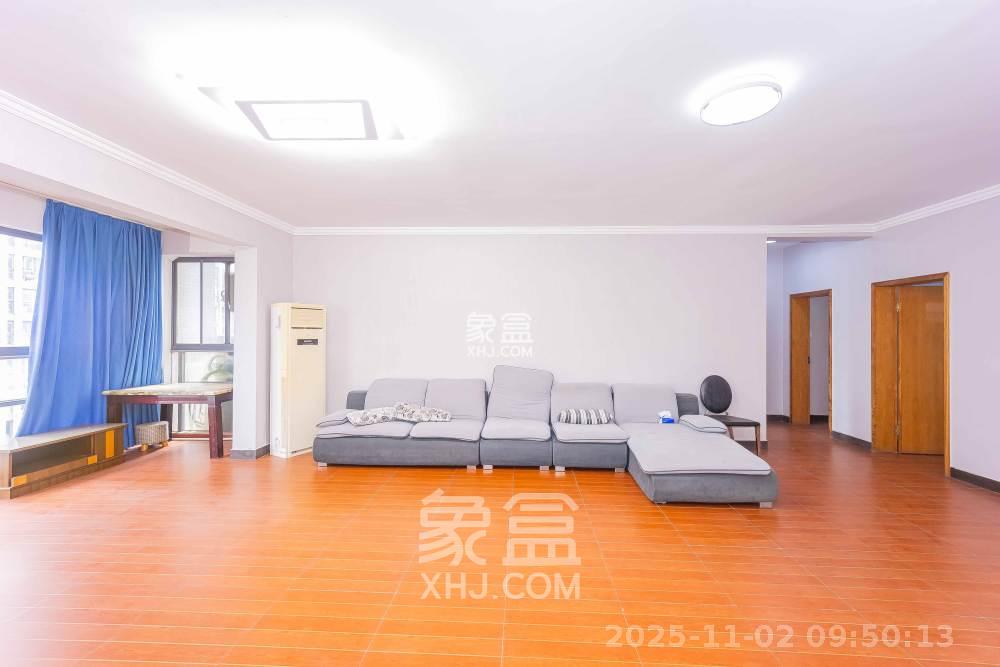 建鸿达华都(华都小户型及大华写字楼) 4室2厅3卫 5000.0元/月 建鸿达华都(华都小户型及大华写字楼) 4室2厅3卫 5000.0元/月室内图