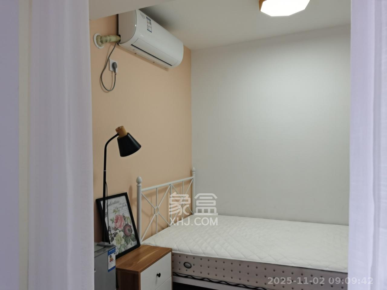 长远大厦  1室0厅0卫    1580.0元/月