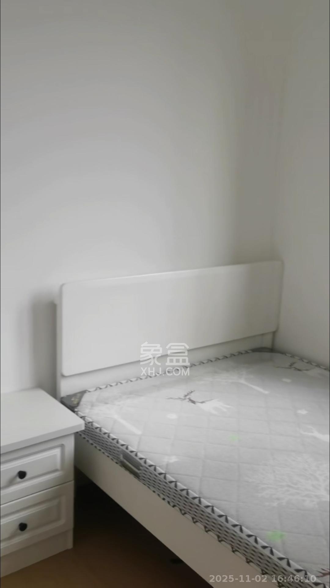 万科金色梦想A区  3室2厅2卫    3300.0元/月室内图