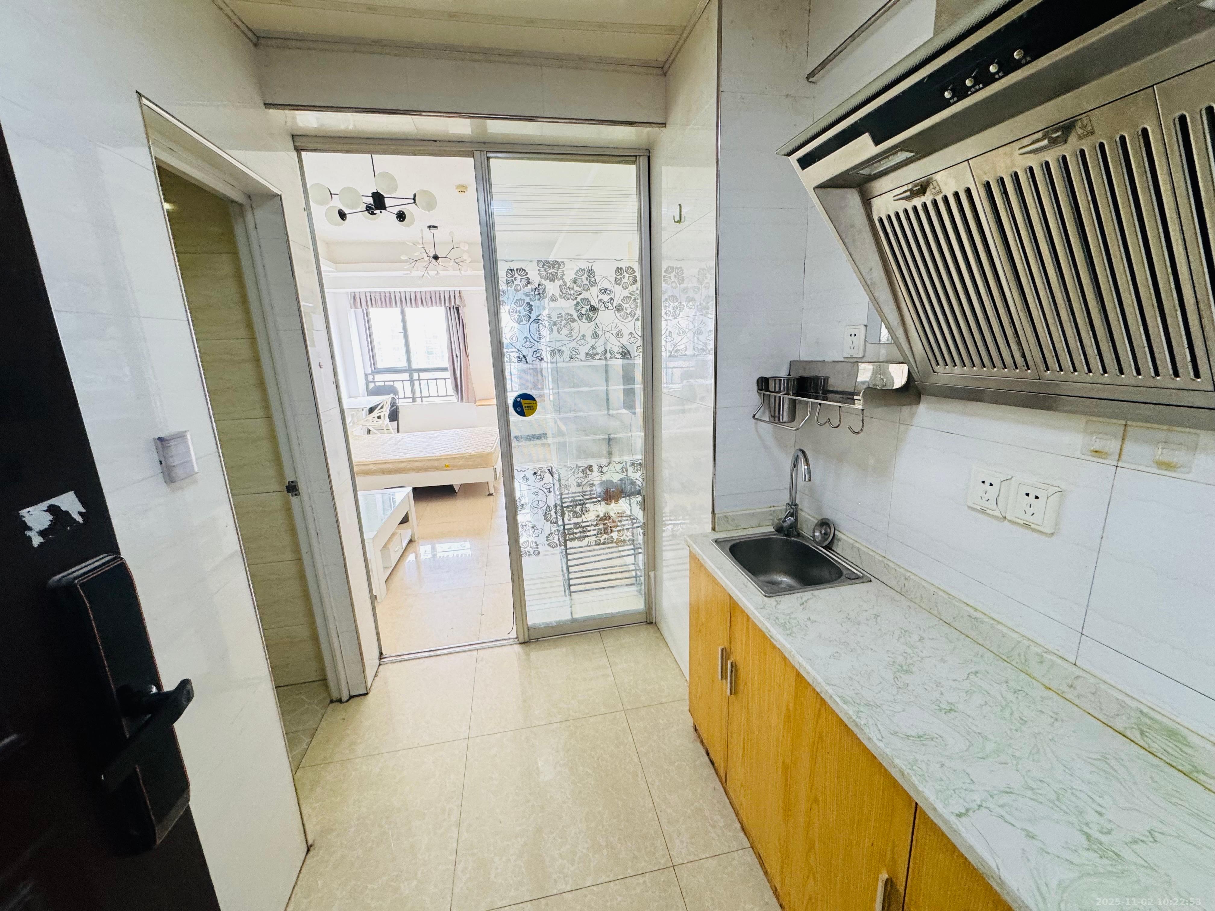 乾城（兴旺乾城）  1室1厅1卫    1500.0元/月