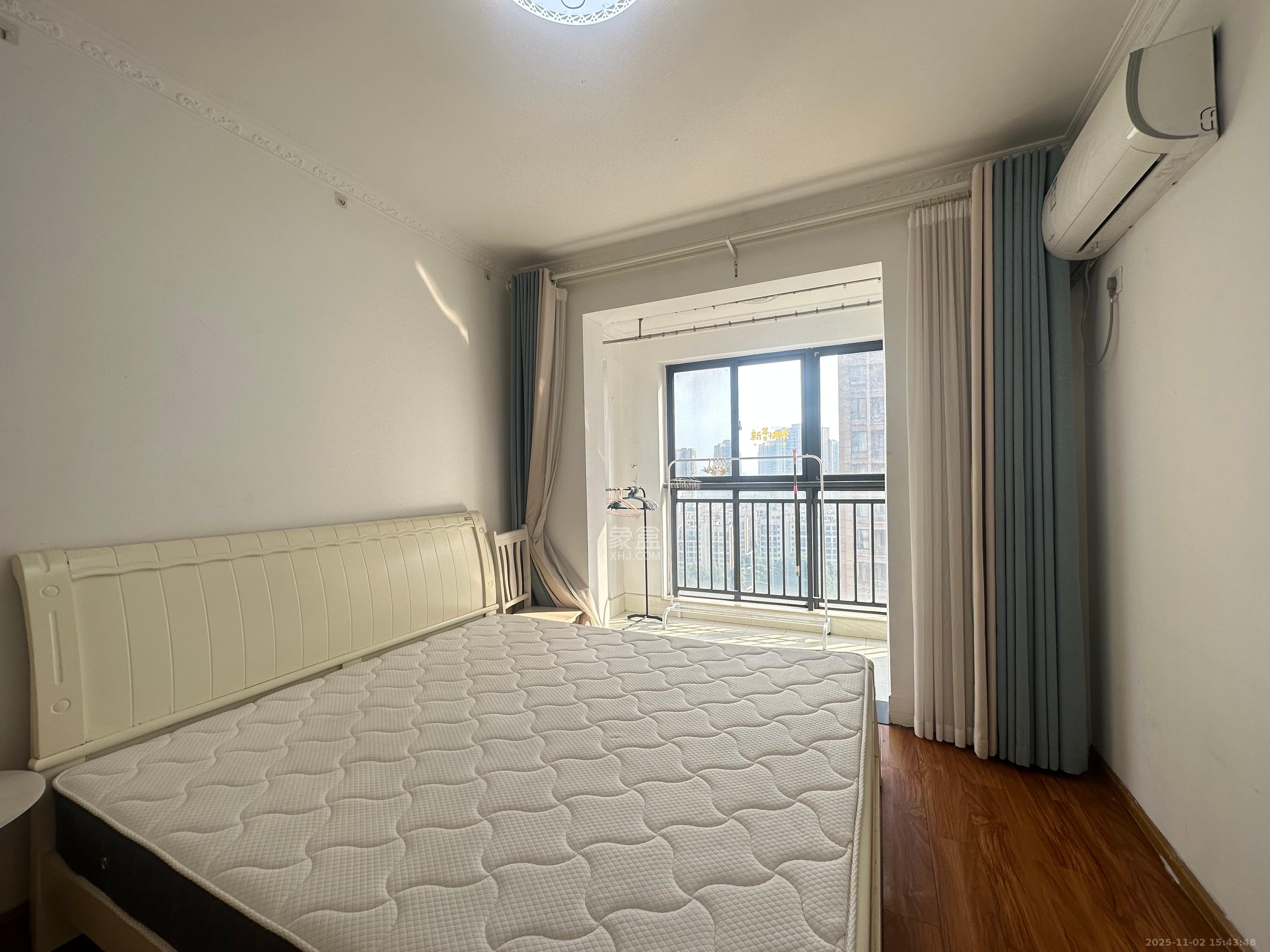 荣盛花语馨苑  3室1厅1卫    2300.0元/月室内图