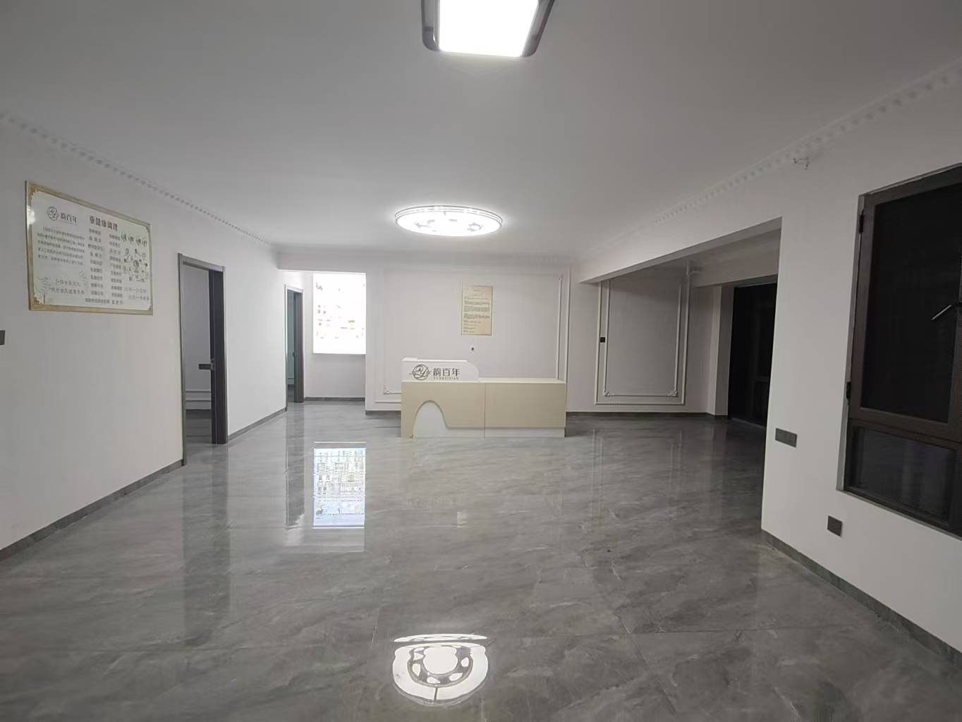 融冠乐城  4室2厅2卫    3500.0元/月室内图