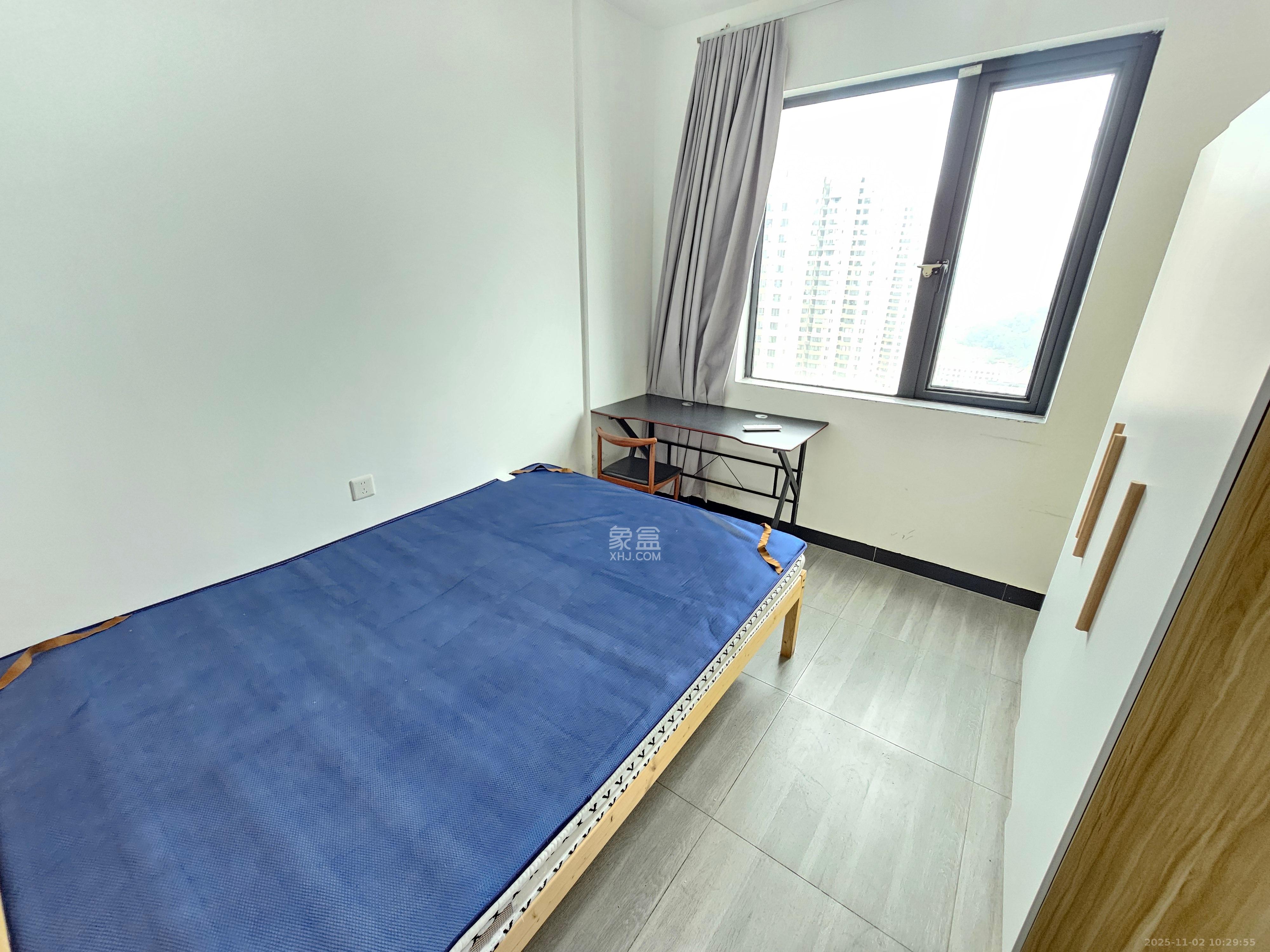 长房云公馆 3室2厅2卫 2300.0元/月 长房云公馆 3室2厅2卫 2300.0元/月室内图