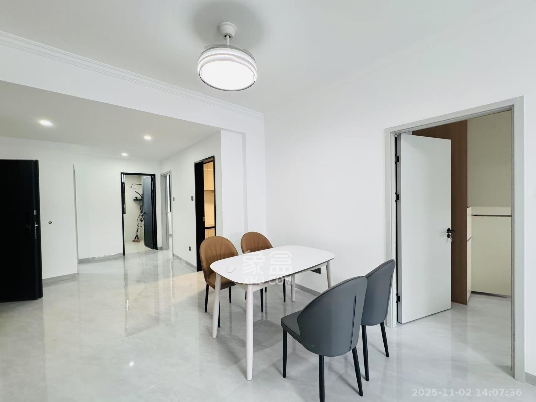 湖湘时代名邸公园壹号 3室2厅2卫 3000.0元/月 湖湘时代名邸公园壹号 3室2厅2卫 3000.0元/月室内图