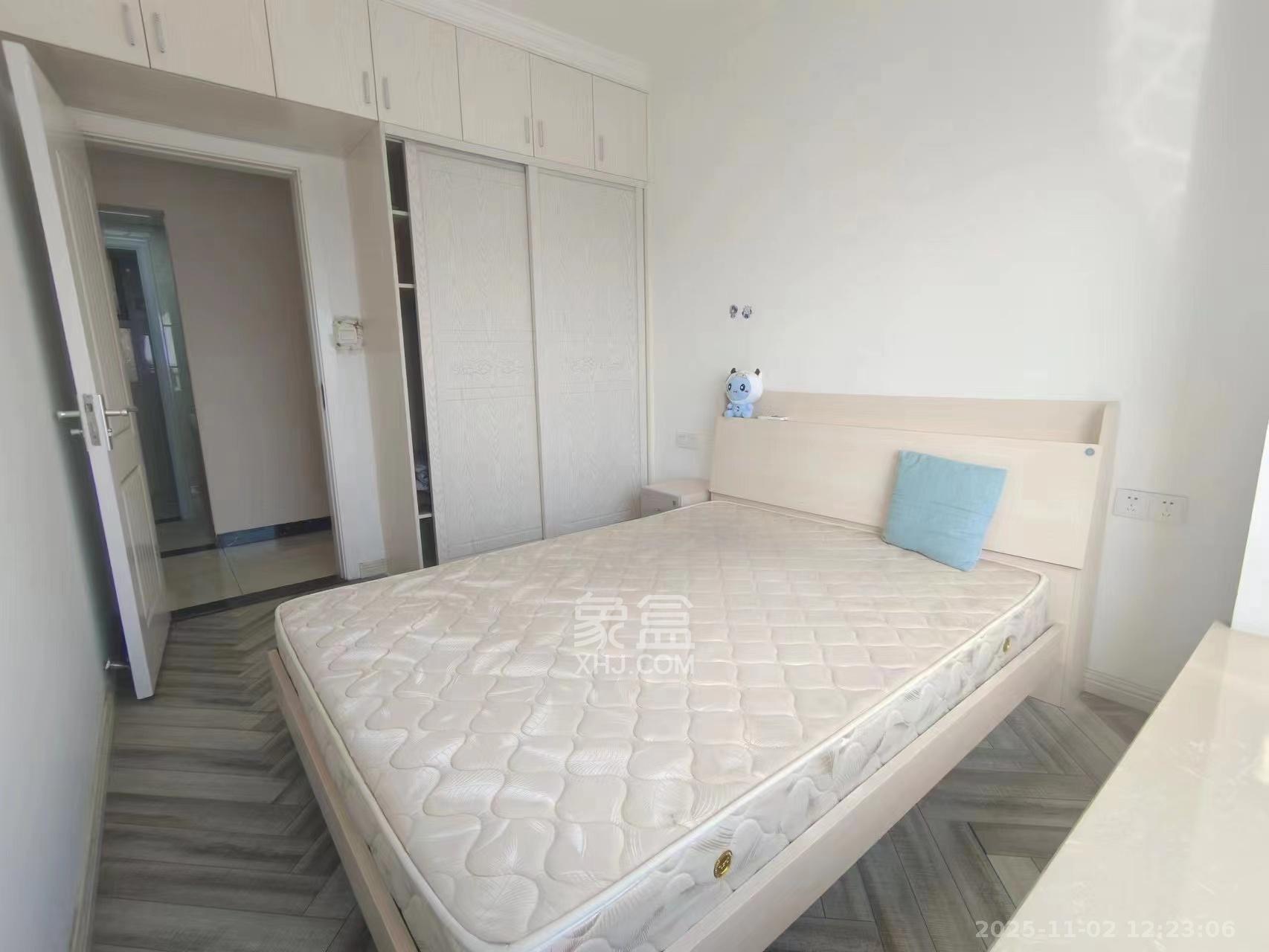 金科时代中心  3室1厅1卫    2200.0元/月室内图