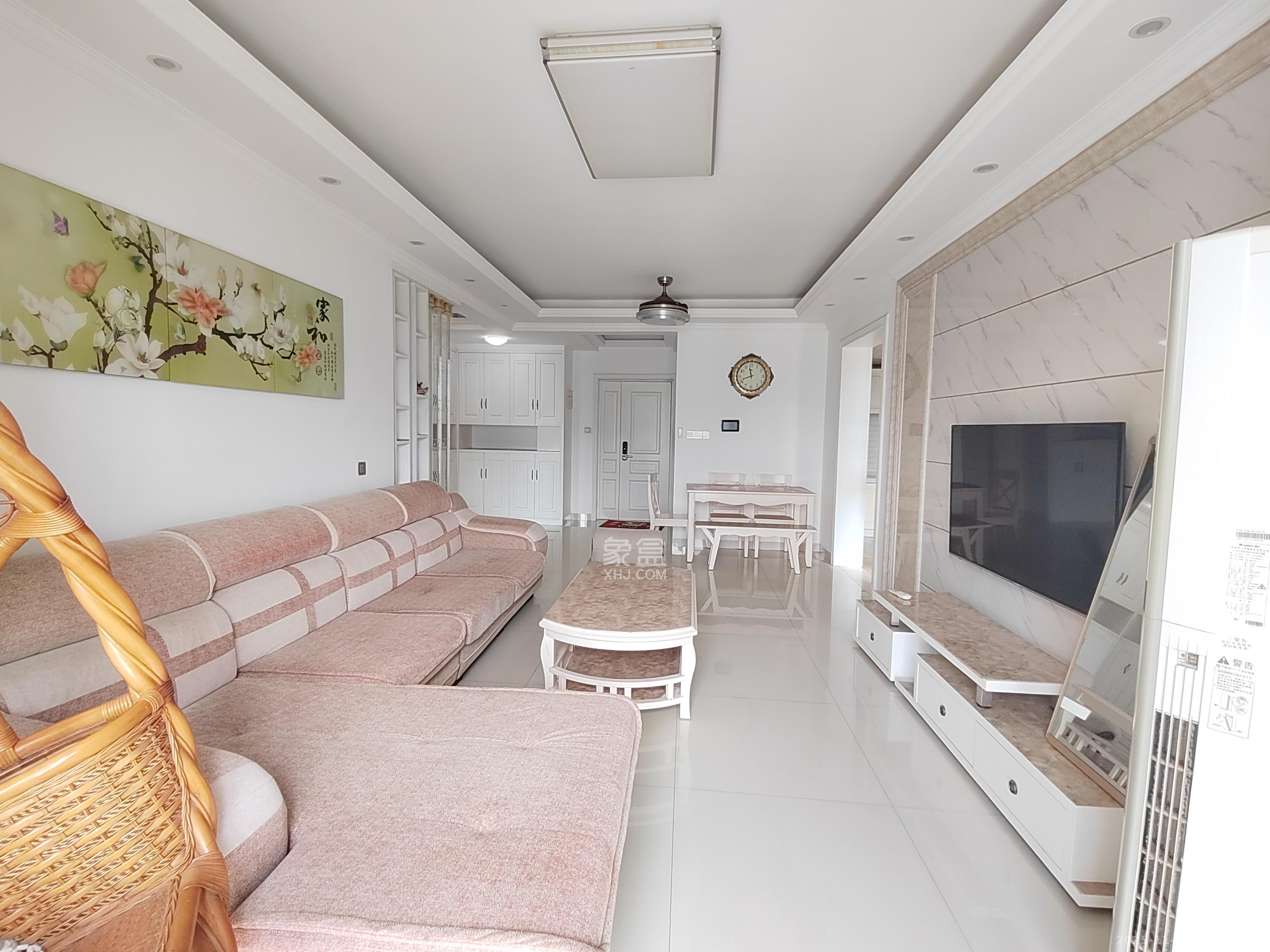 金茂梅溪湖  3室2厅1卫    3100.0元/月 金茂梅溪湖  3室2厅1卫    3100.0元/月室内图