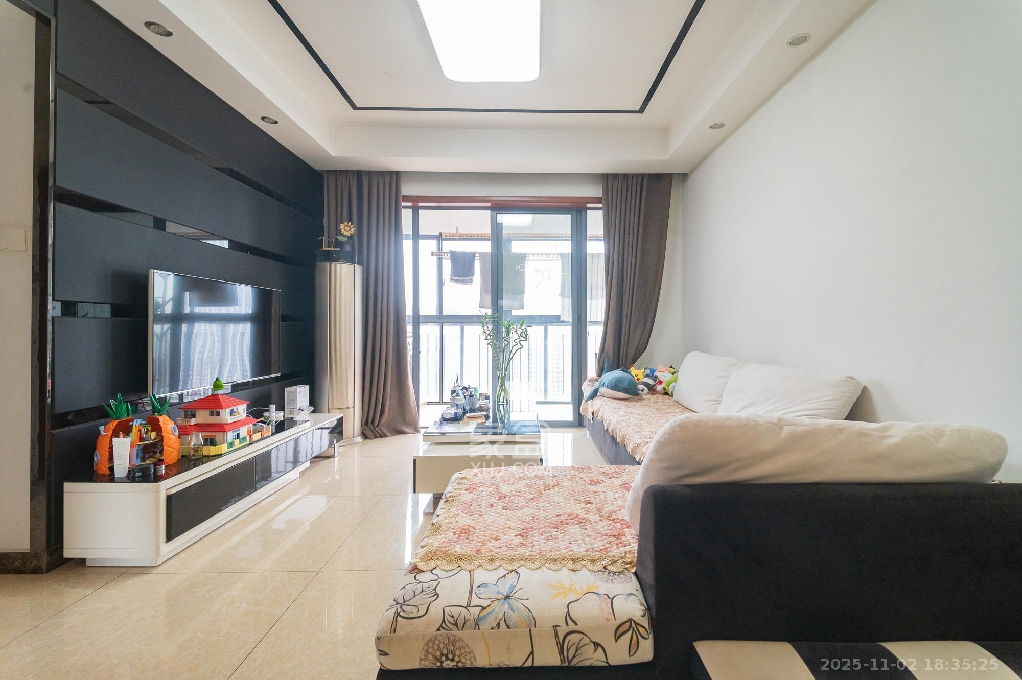 恒基凯旋门一二期  3室2厅1卫    65.0万