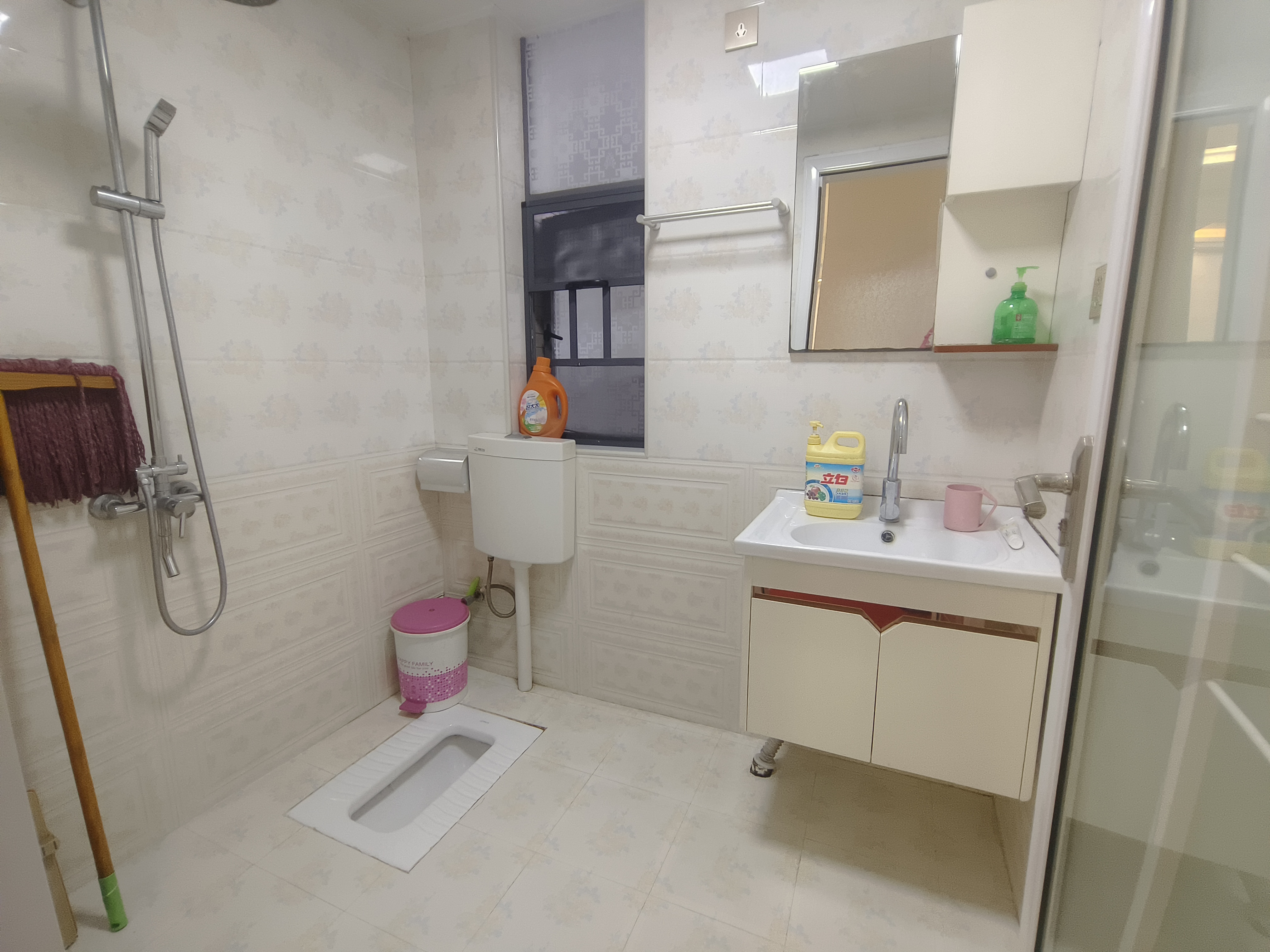 南苑上和一期  4室2厅2卫    95.0万客厅