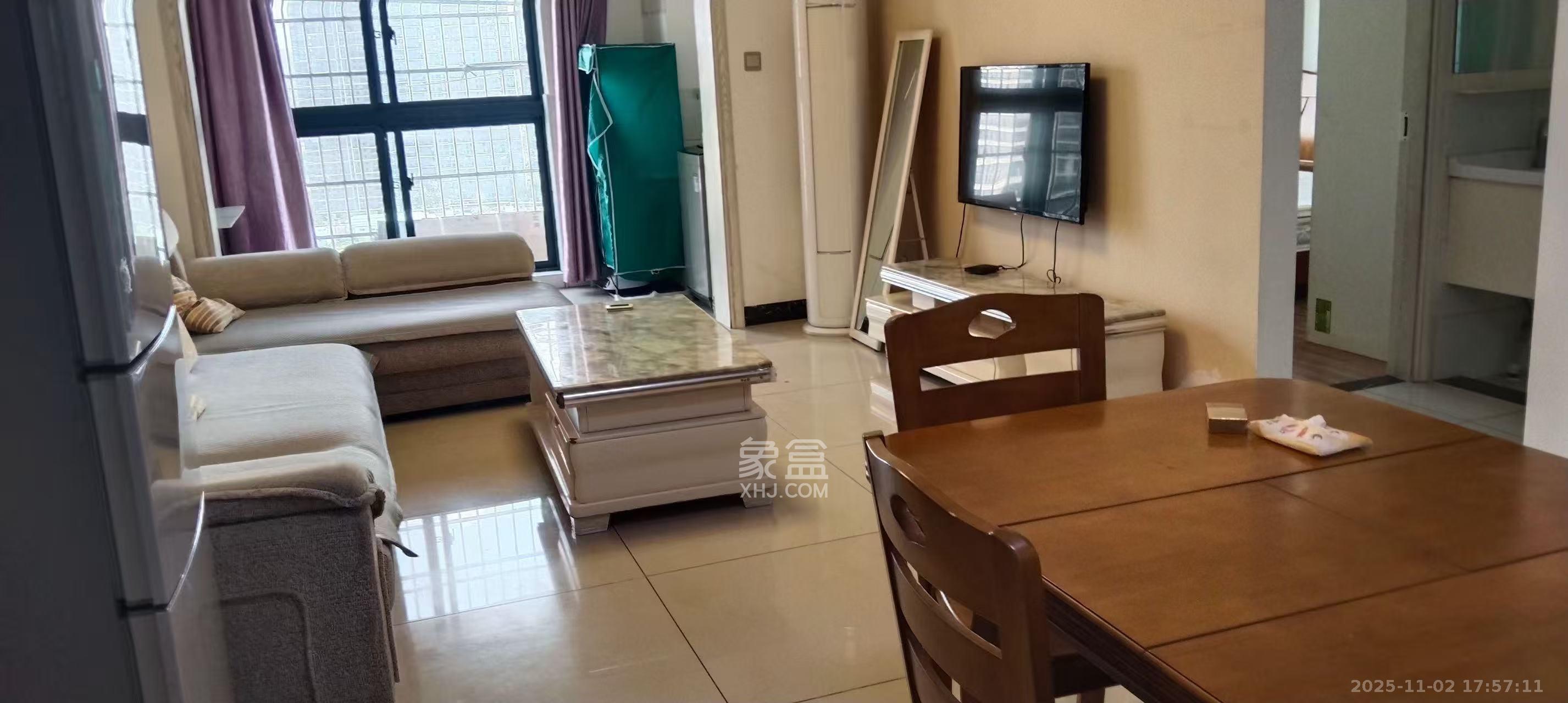 嘉顺苑  2室2厅1卫    2000.0元/月室内图