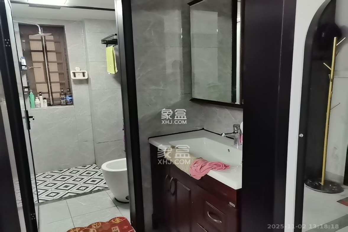 钱隆世家 3室2厅1卫 2600.0元/月 钱隆世家 3室2厅1卫 2600.0元/月室内图