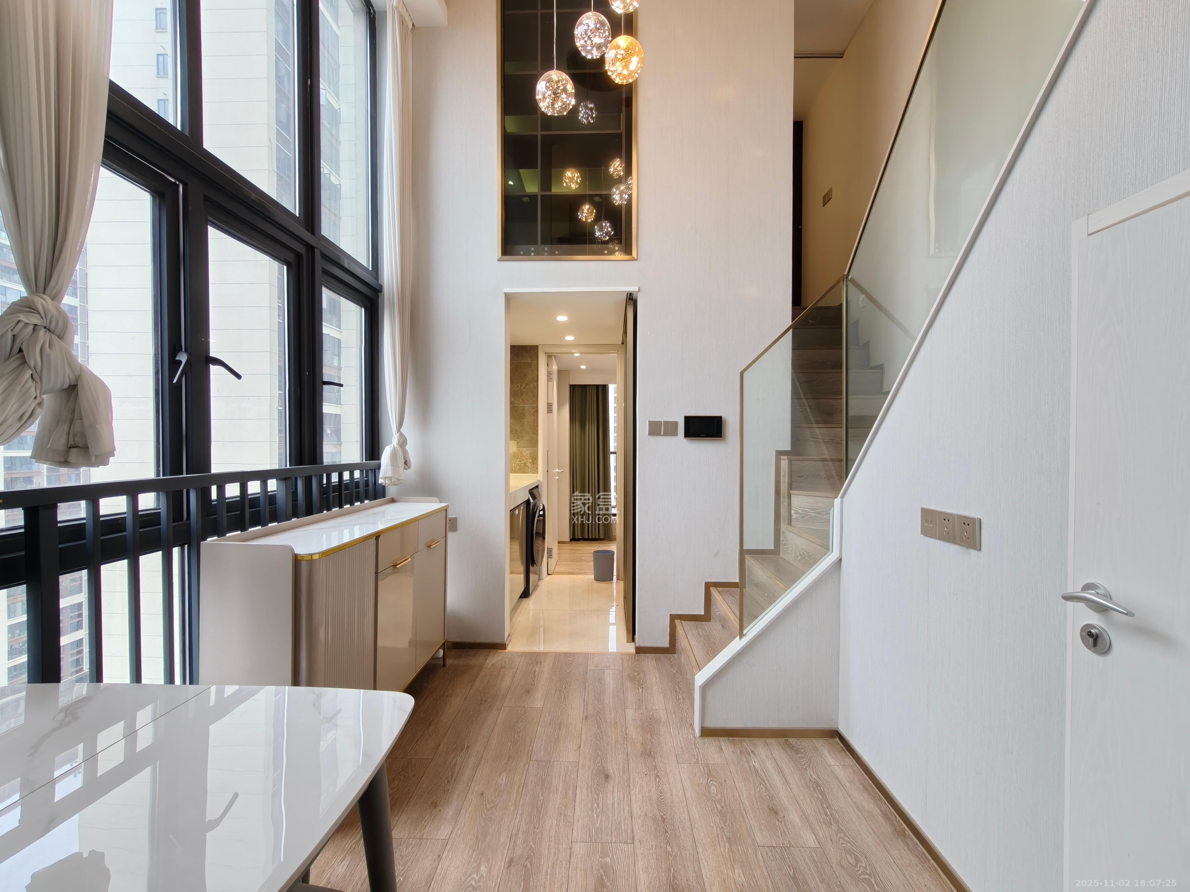 华远海蓝郡  2室1厅1卫    1500.0元/月