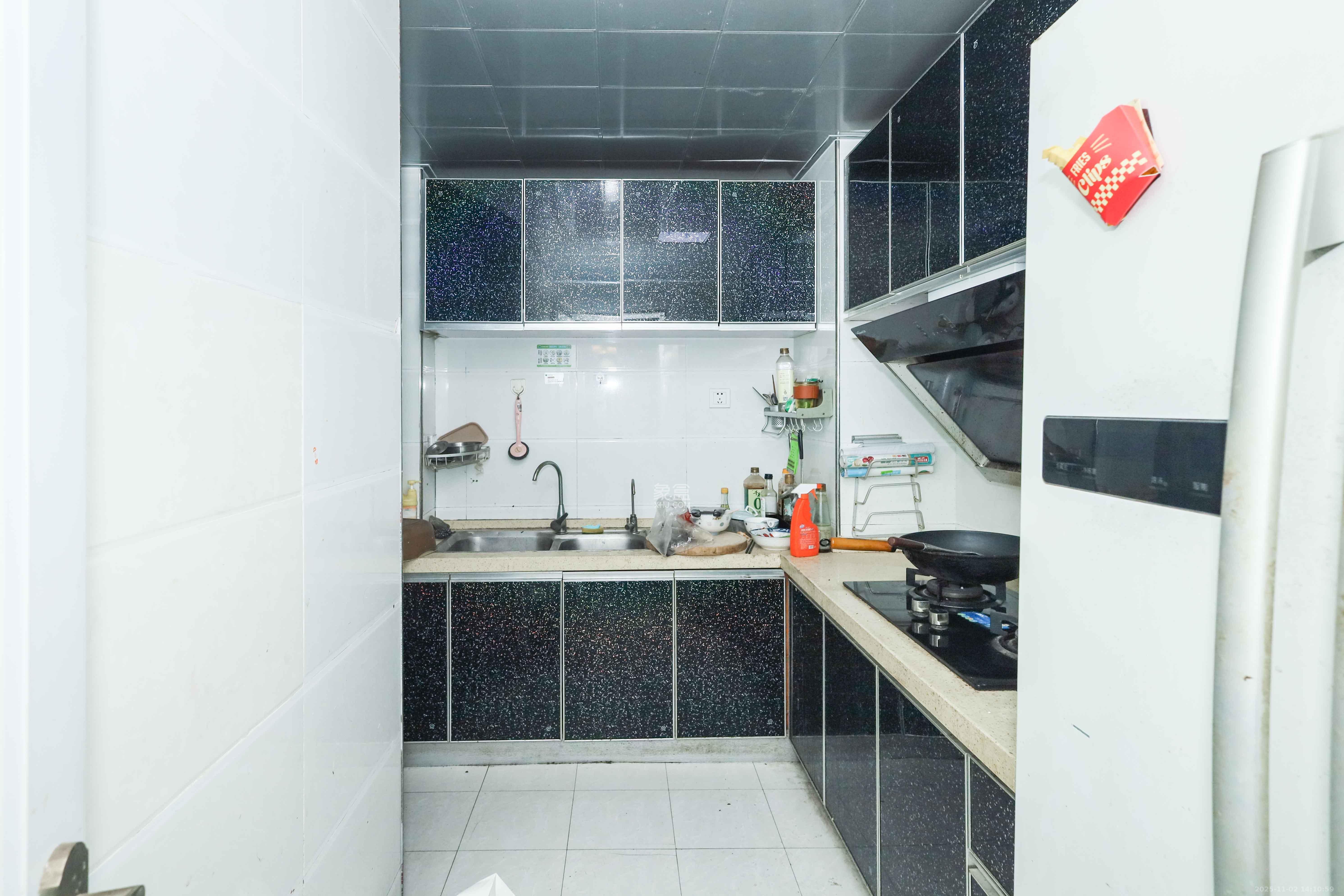 保利麓谷林语F区  3室2厅1卫    79.8万厨房