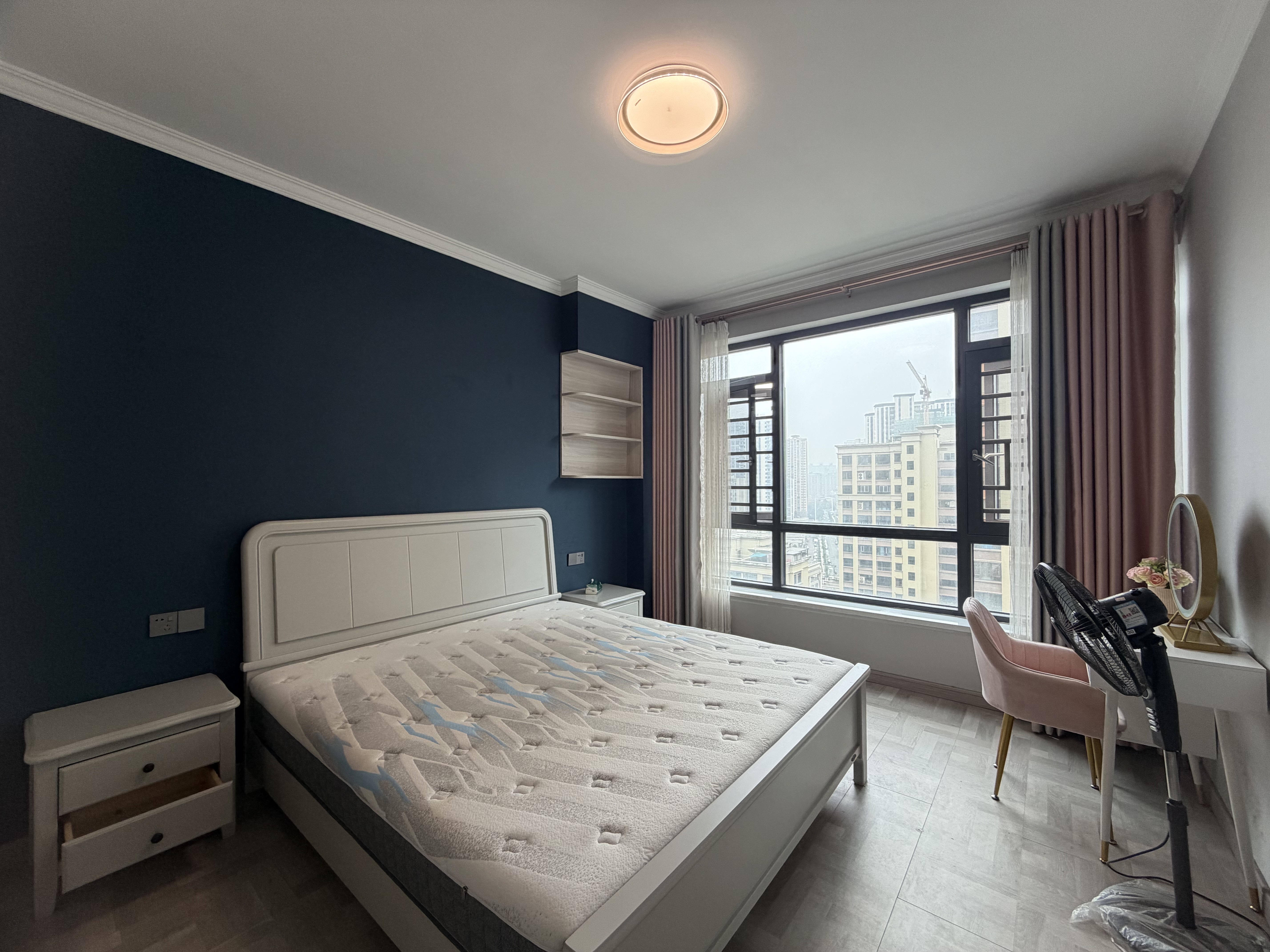 万恒白金汉宫 3室2厅1卫 3000.0元/月 万恒白金汉宫 3室2厅1卫 3000.0元/月室内图