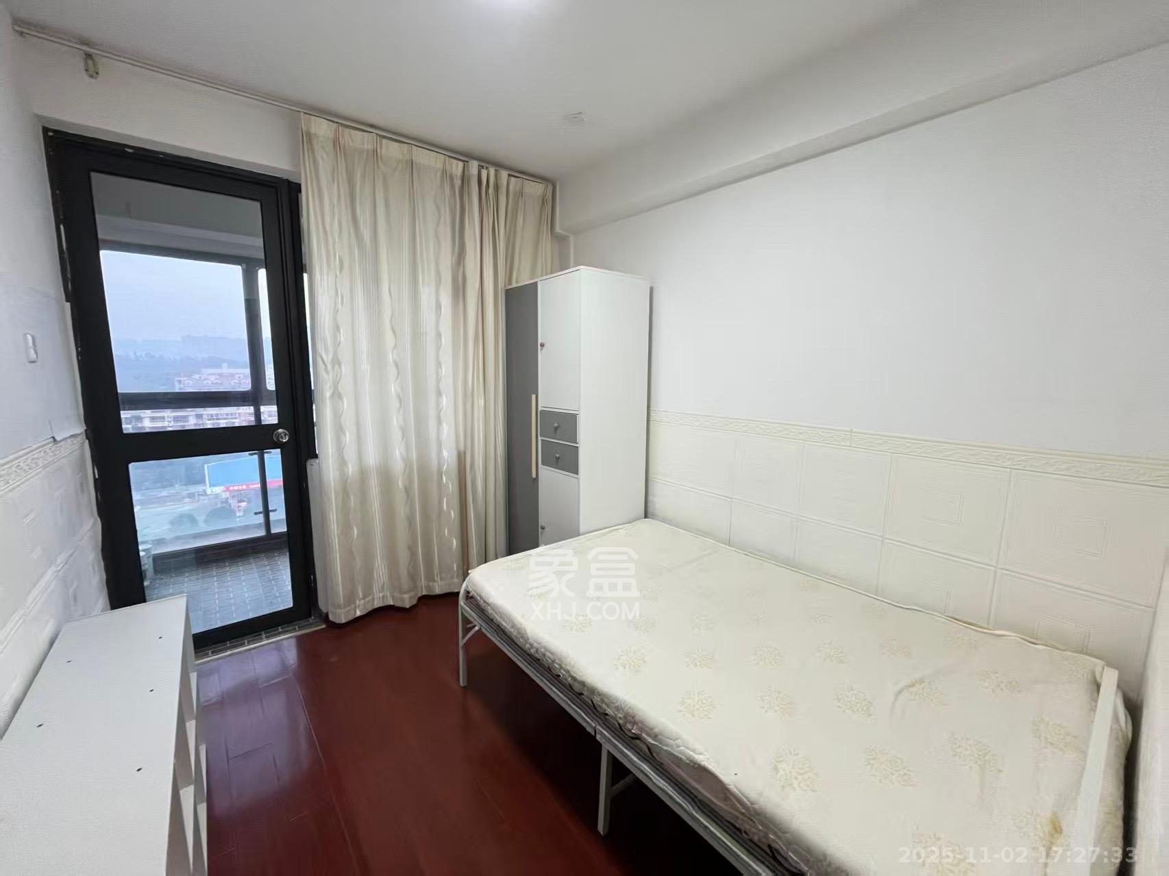 西城龙庭  3室2厅2卫    2300.0元/月室内图