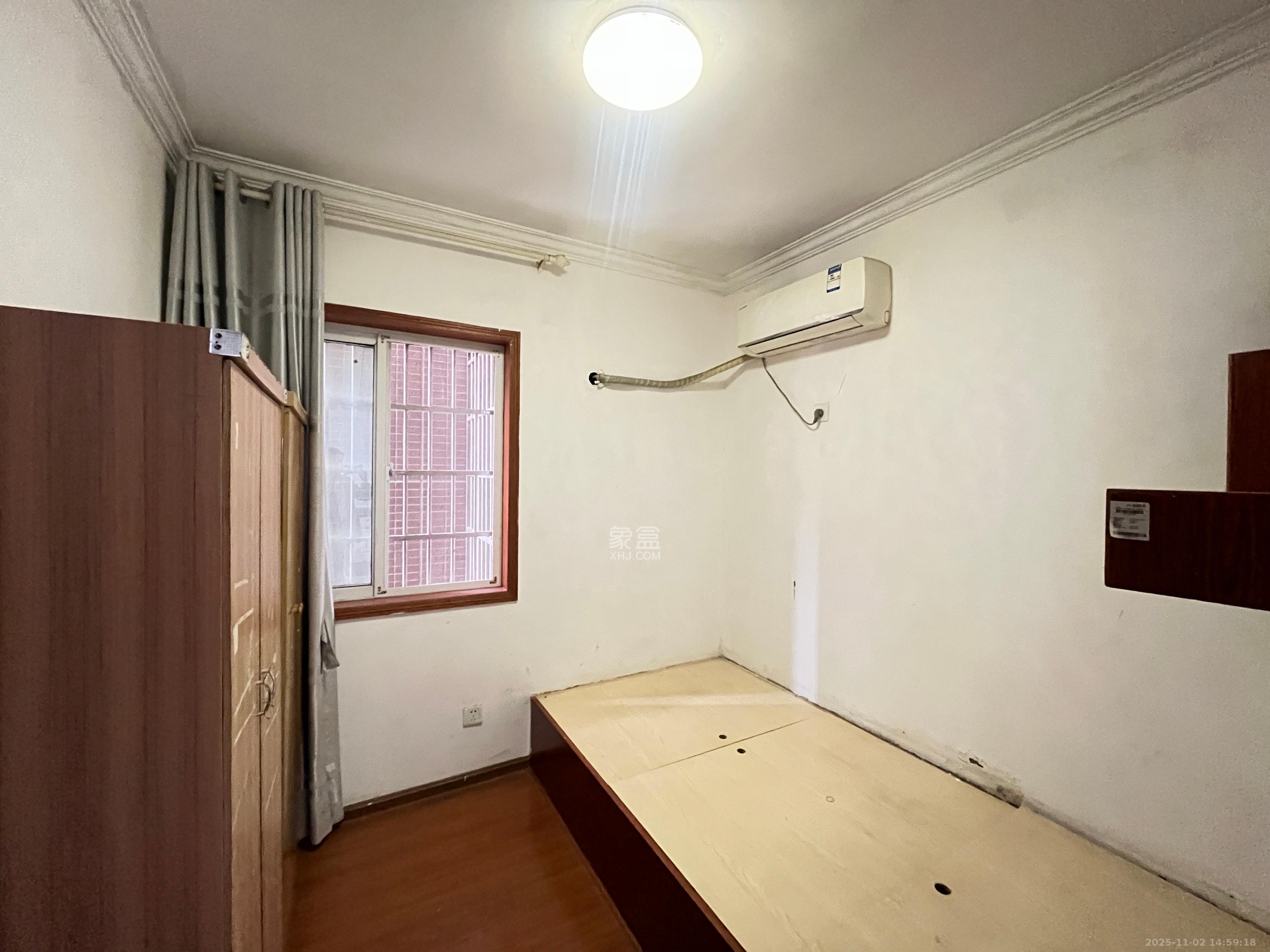 银太家园 2室2厅1卫 1600.0元/月 银太家园 2室2厅1卫 1600.0元/月室内图