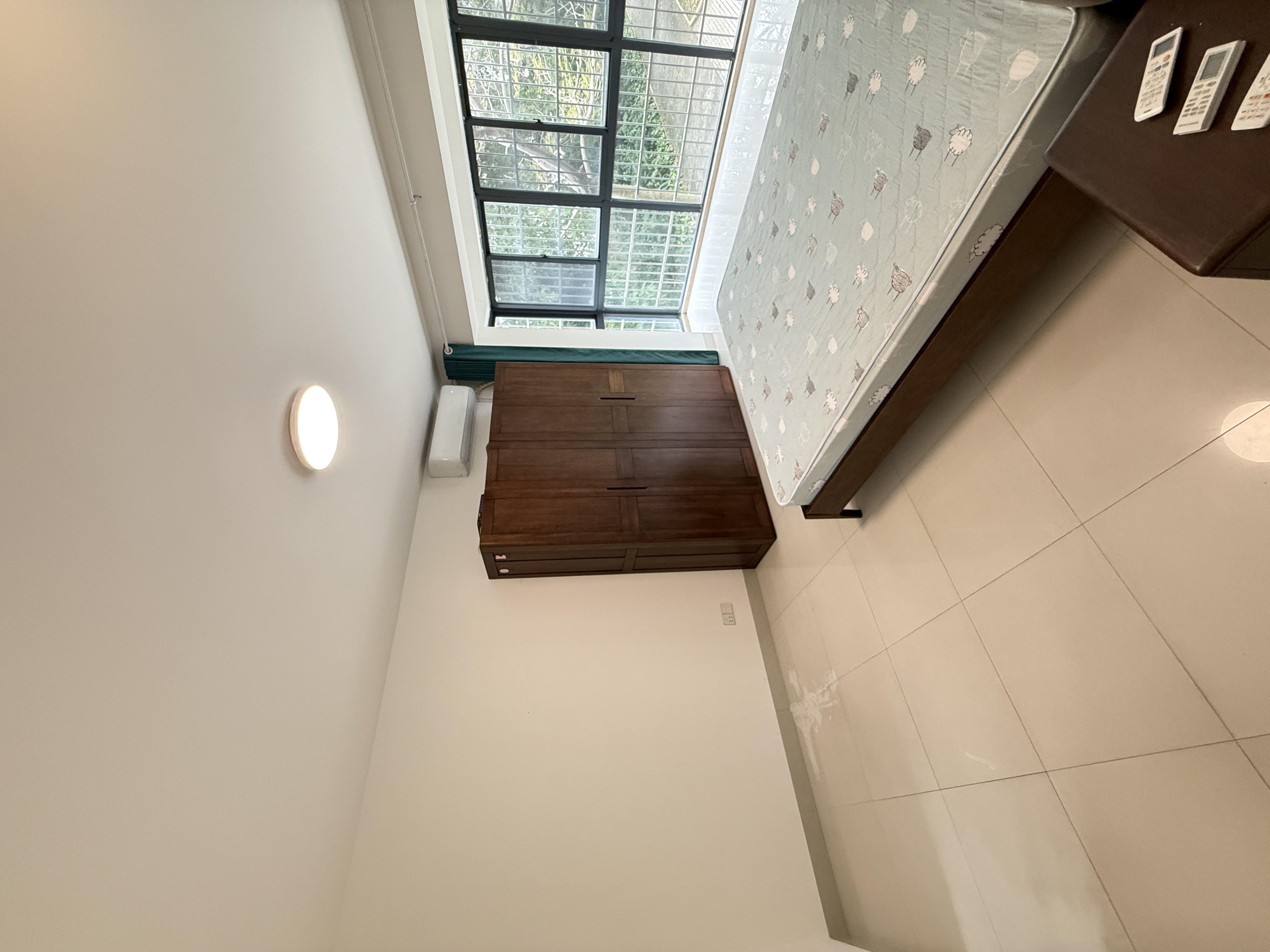 中洋花苑  5室2厅2卫    3500.0元/月室内图