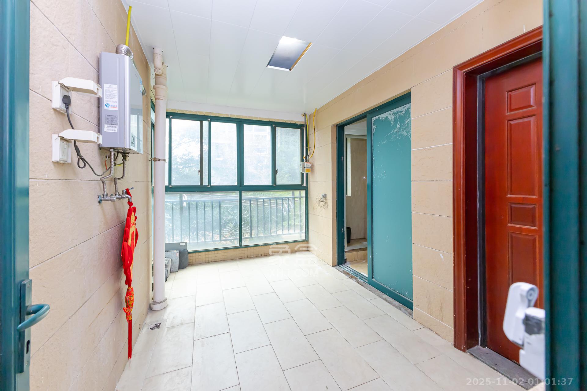 恒大名都 4室2厅4卫 170.8万 恒大名都 4室2厅4卫 170.8万阳台