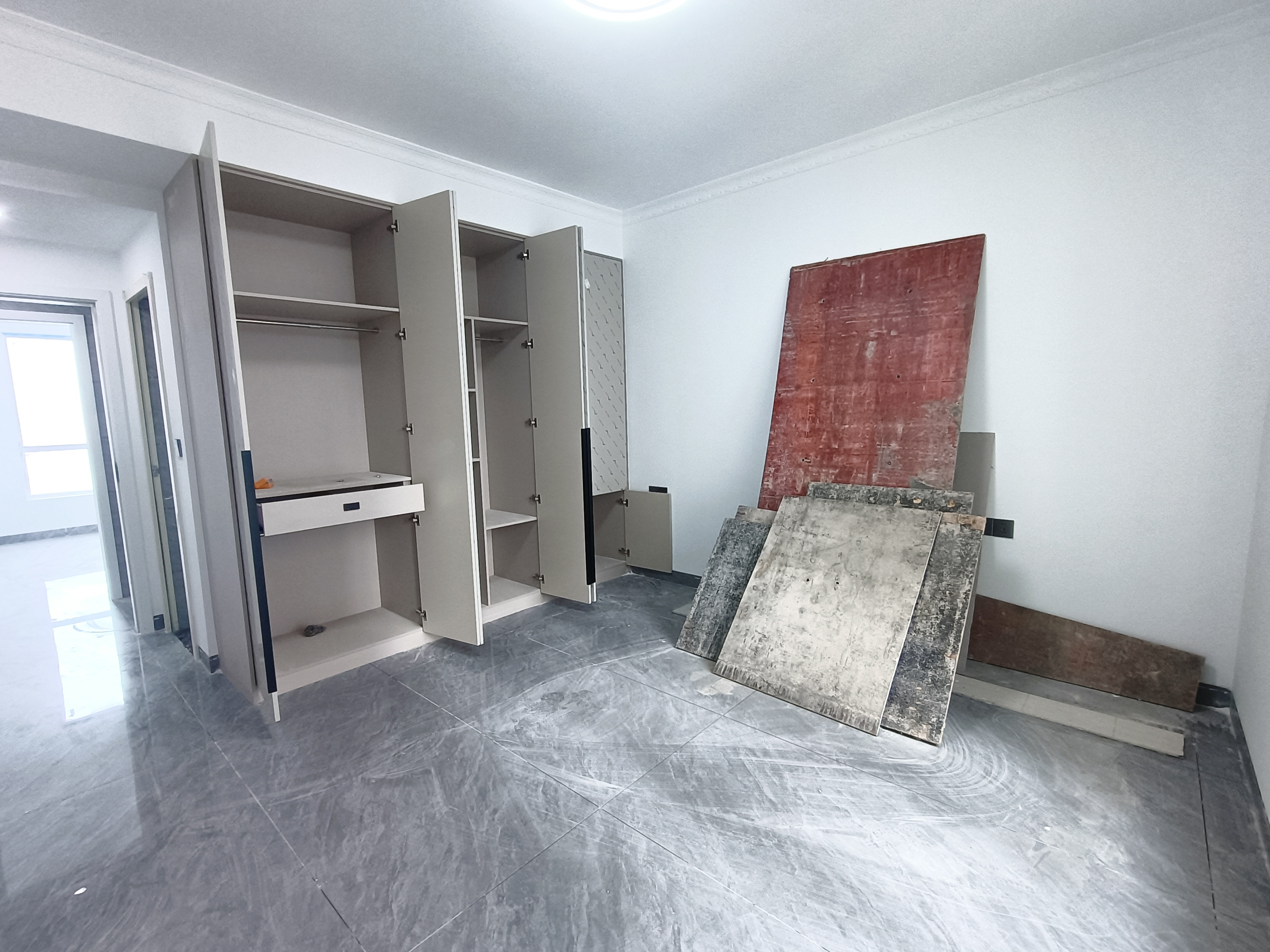 大汉资江城  4室2厅2卫    75.8万客厅