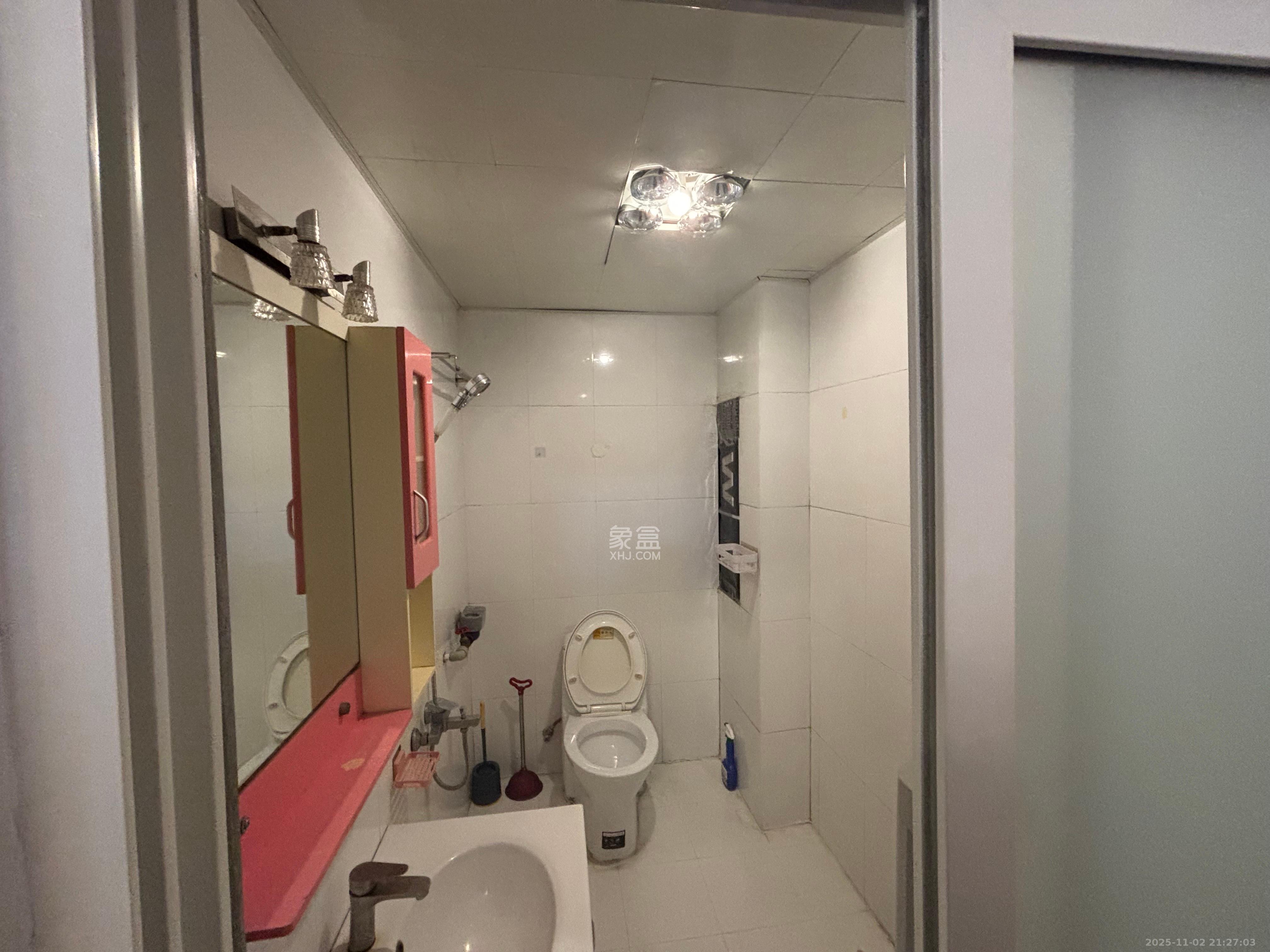 尚都花园城 1室1厅1卫 1200.0元/月 尚都花园城 1室1厅1卫 1200.0元/月室内图