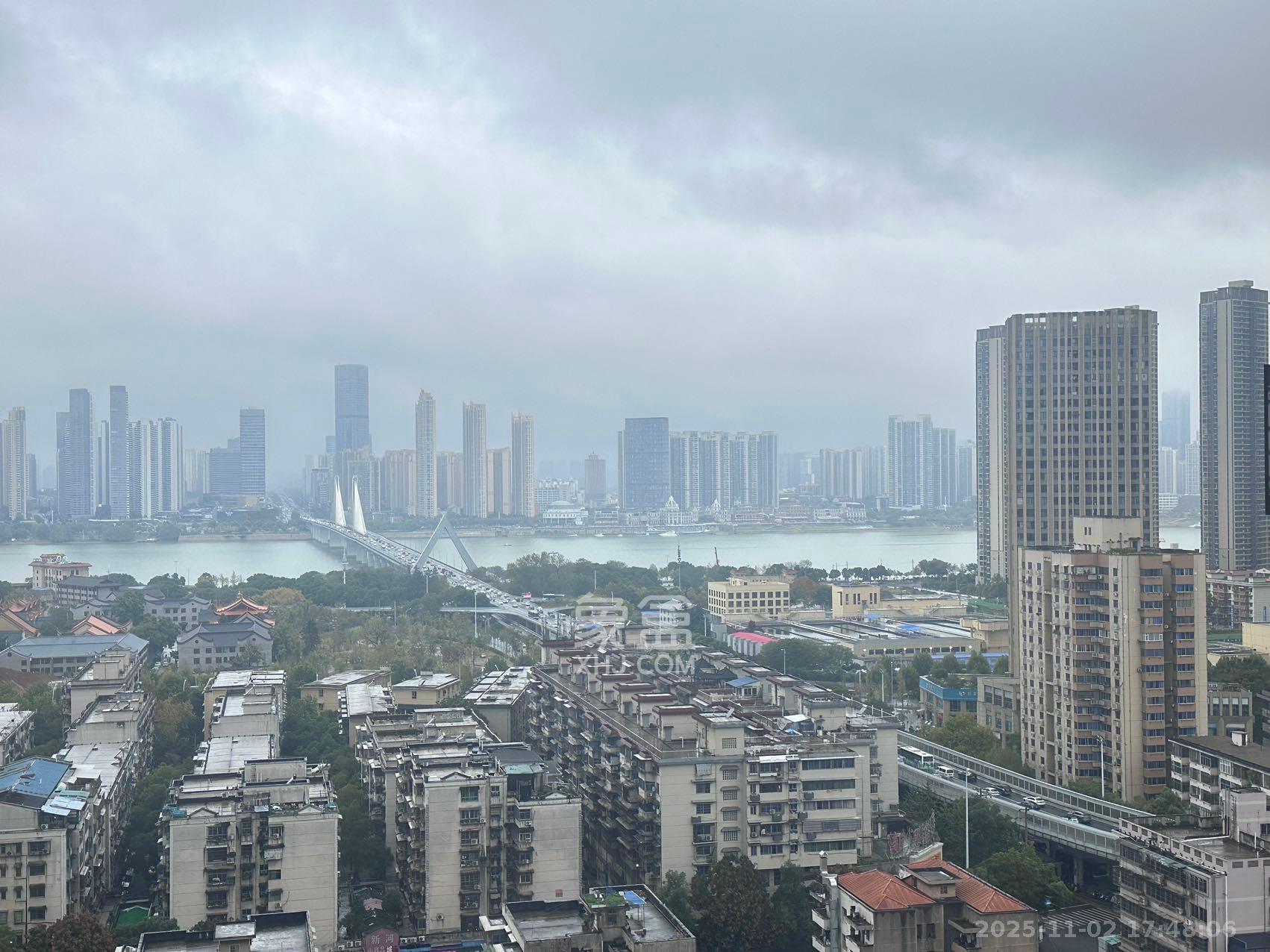 天健城  3室1厅1卫    3600.0元/月