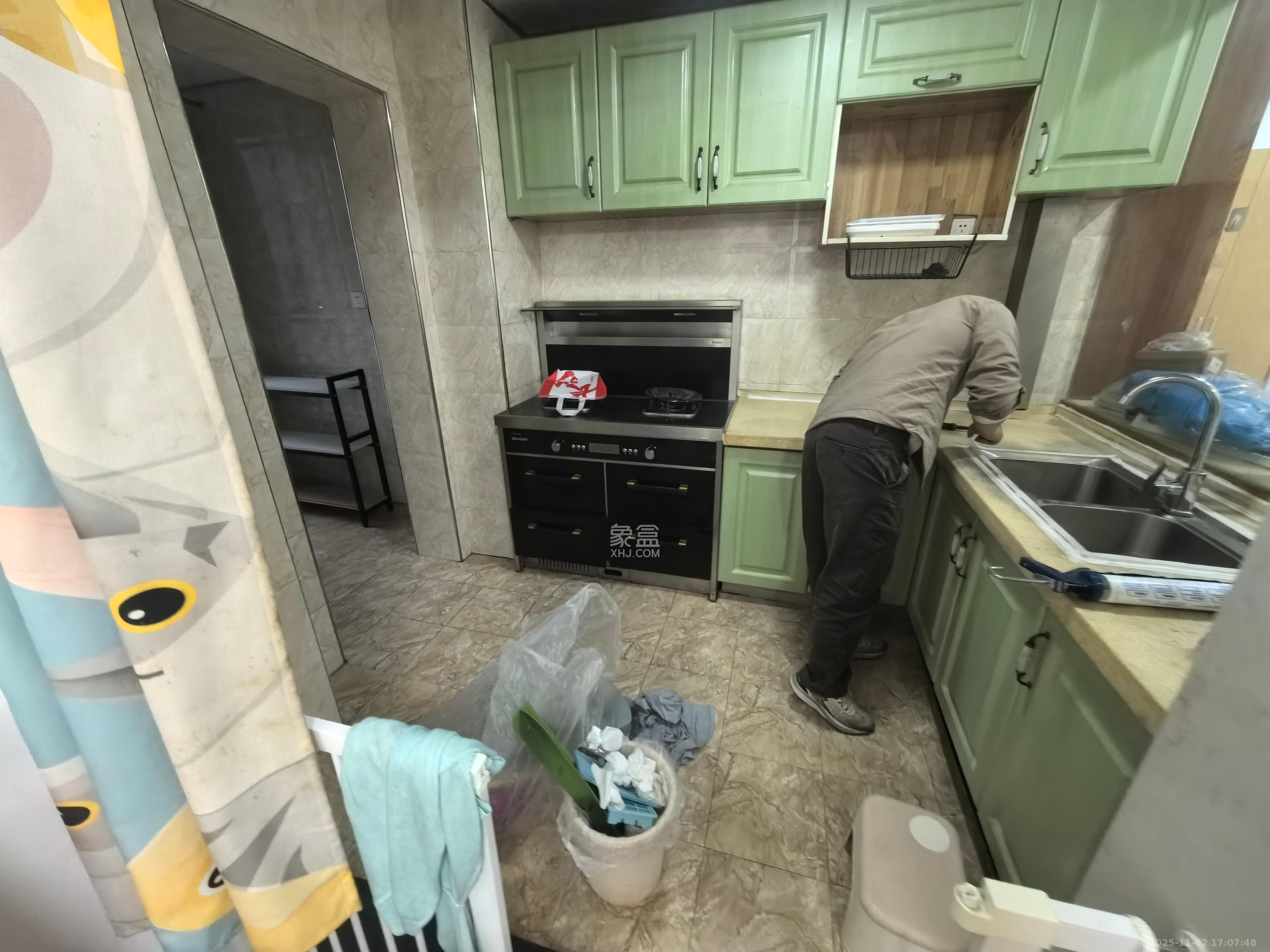 中信城市广场（中信新城一期）  2室2厅1卫    2000.0元/月室内图