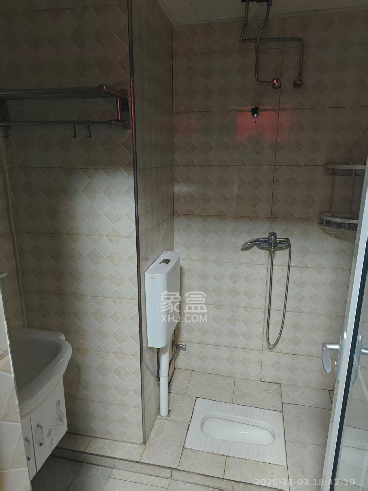 润和紫郡一期  1室1厅1卫    1200.0元/月室内图