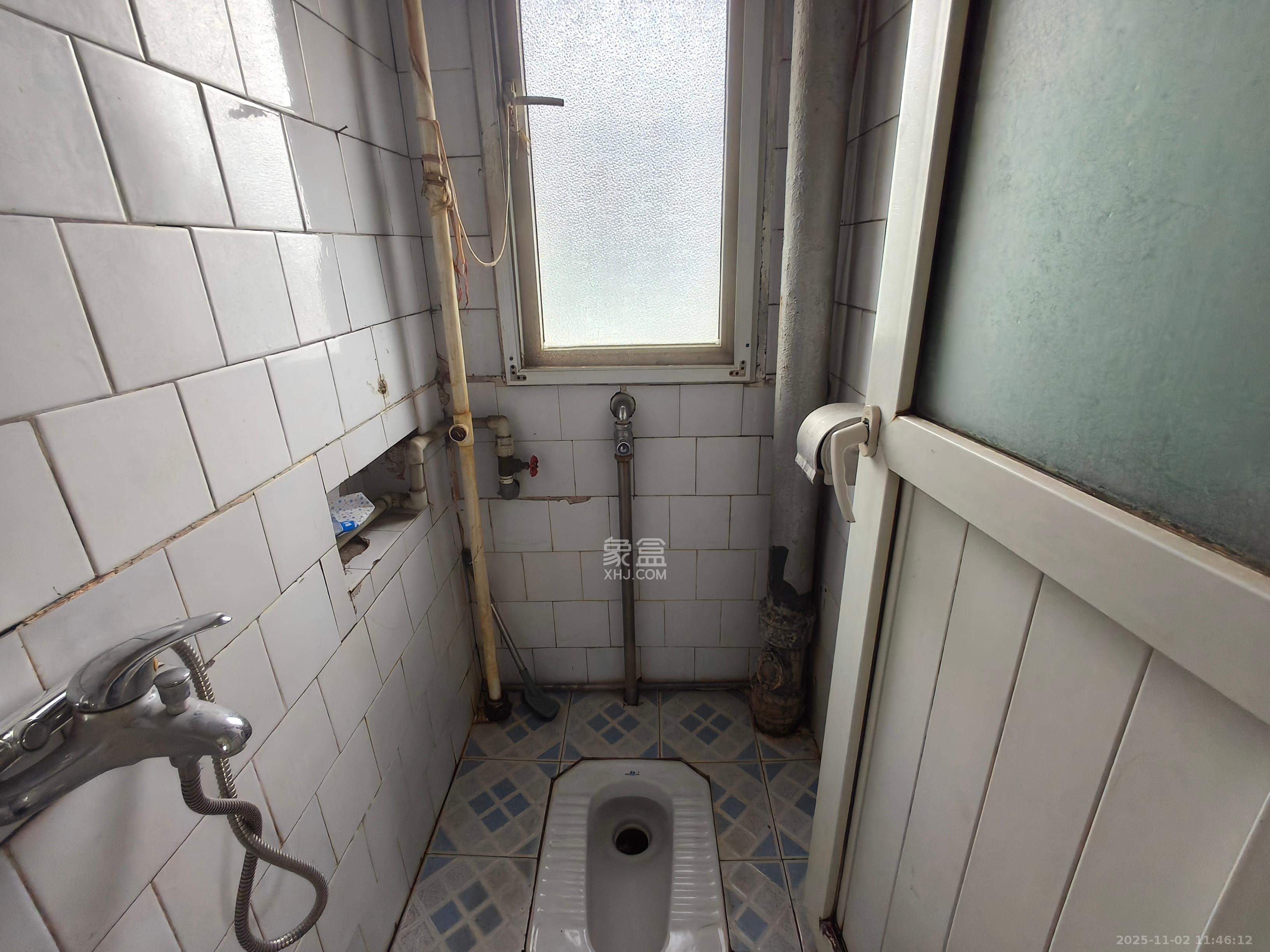 桂花二村  2室1厅1卫    1200.0元/月室内图