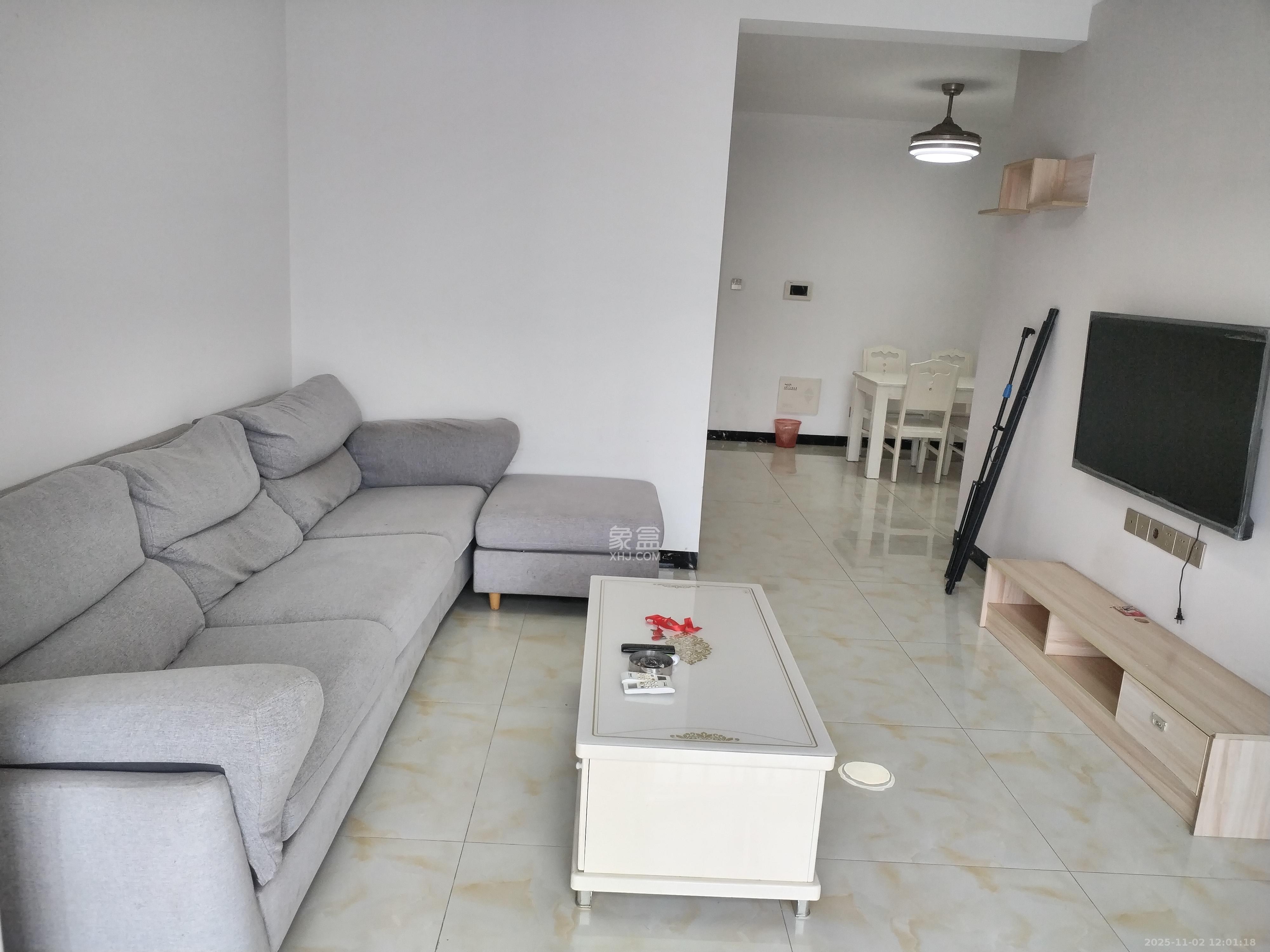 玛丽的花园（金色阳光家园）  3室2厅1卫    2000.0元/月室内图