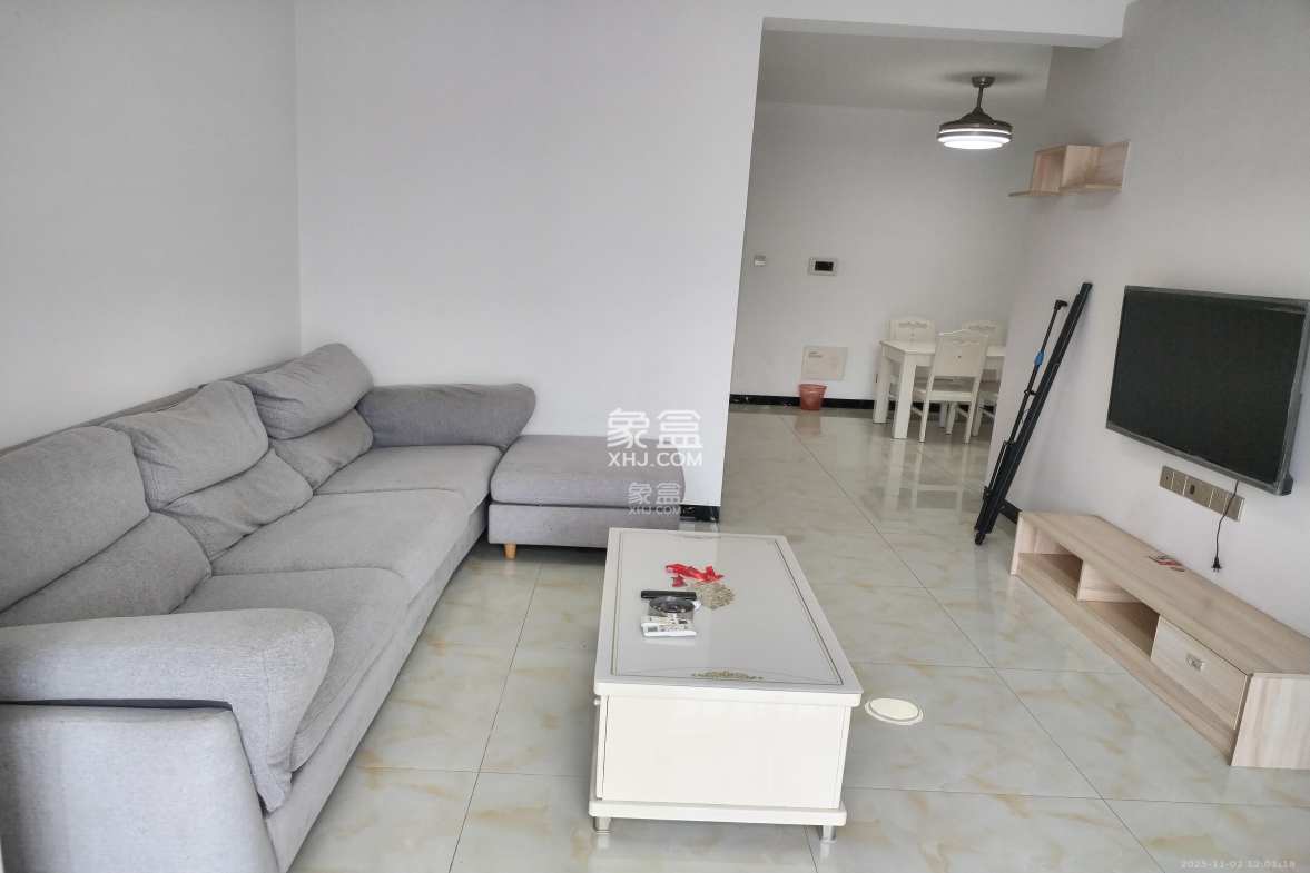 玛丽的花园(金色阳光家园) 3室2厅1卫 2000.0元/月 玛丽的花园(金色阳光家园) 3室2厅1卫 2000.0元/月室内图