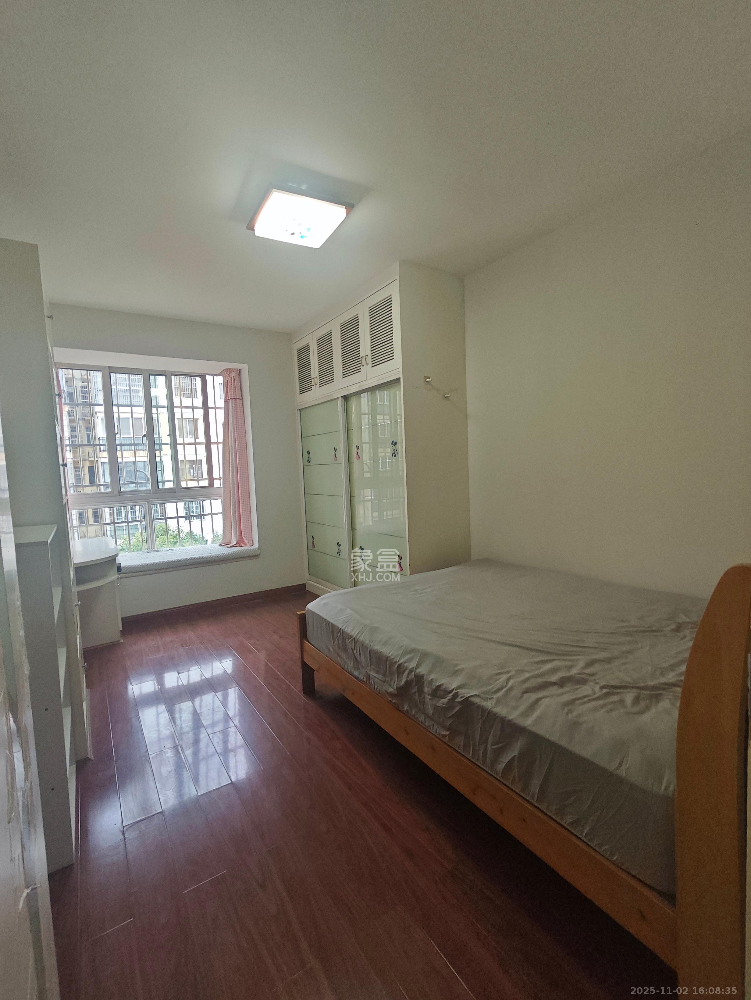 东方名都百草园  3室2厅2卫    2600.0元/月 东方名都百草园  3室2厅2卫    2600.0元/月室内图