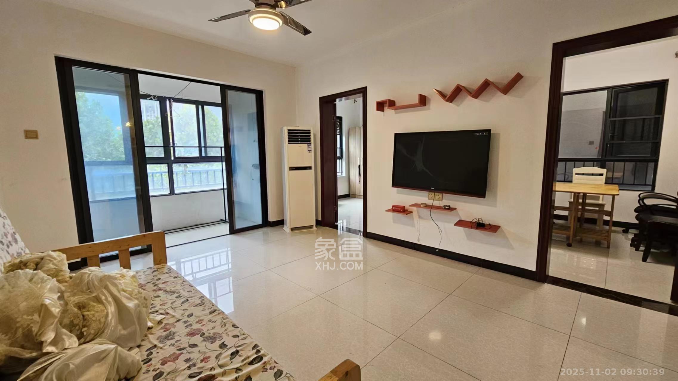 中海梅溪湖壹号  3室2厅1卫    2200.0元/月室内图