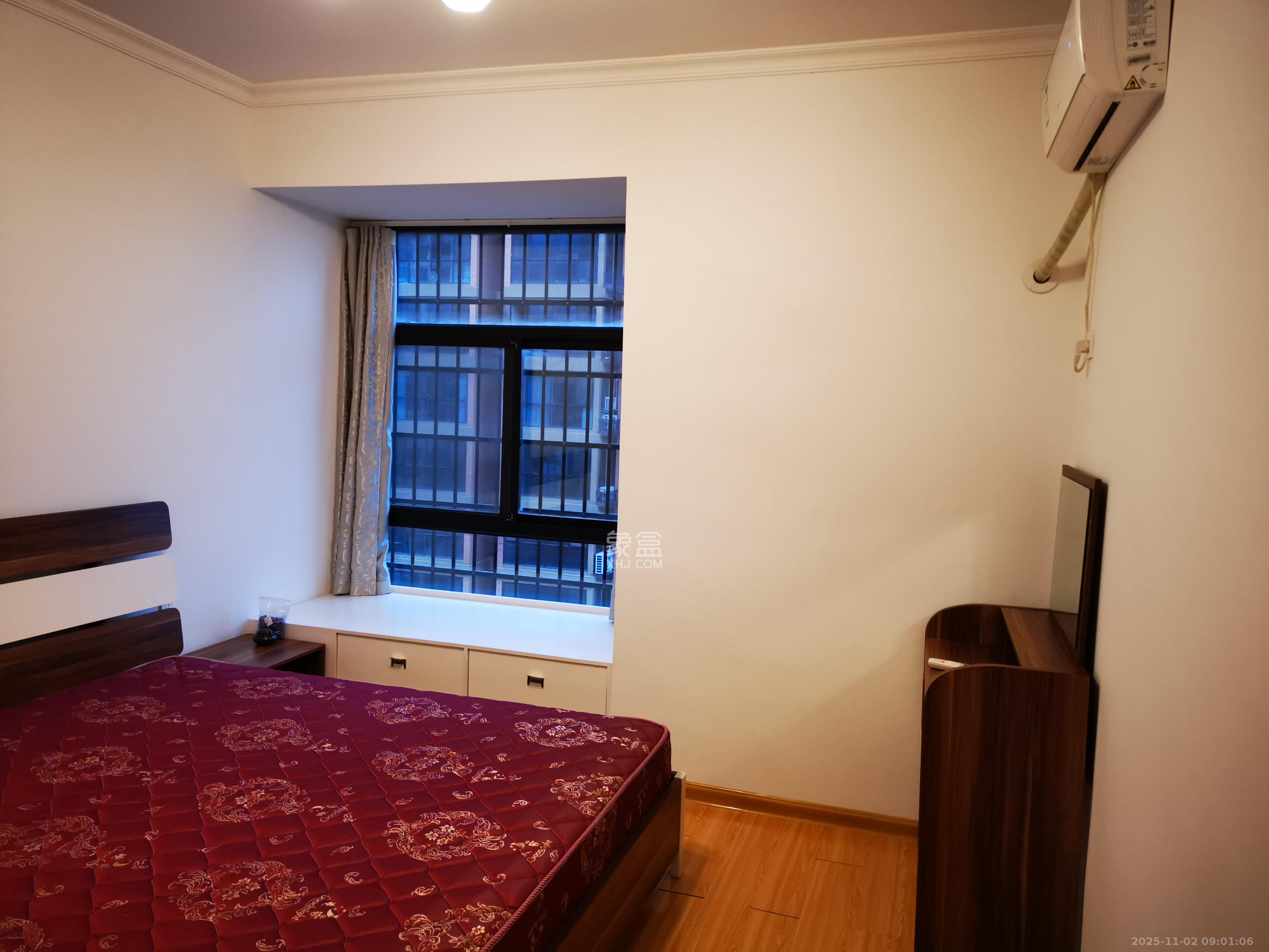 华雅花园  2室2厅1卫    1500.0元/月室内图