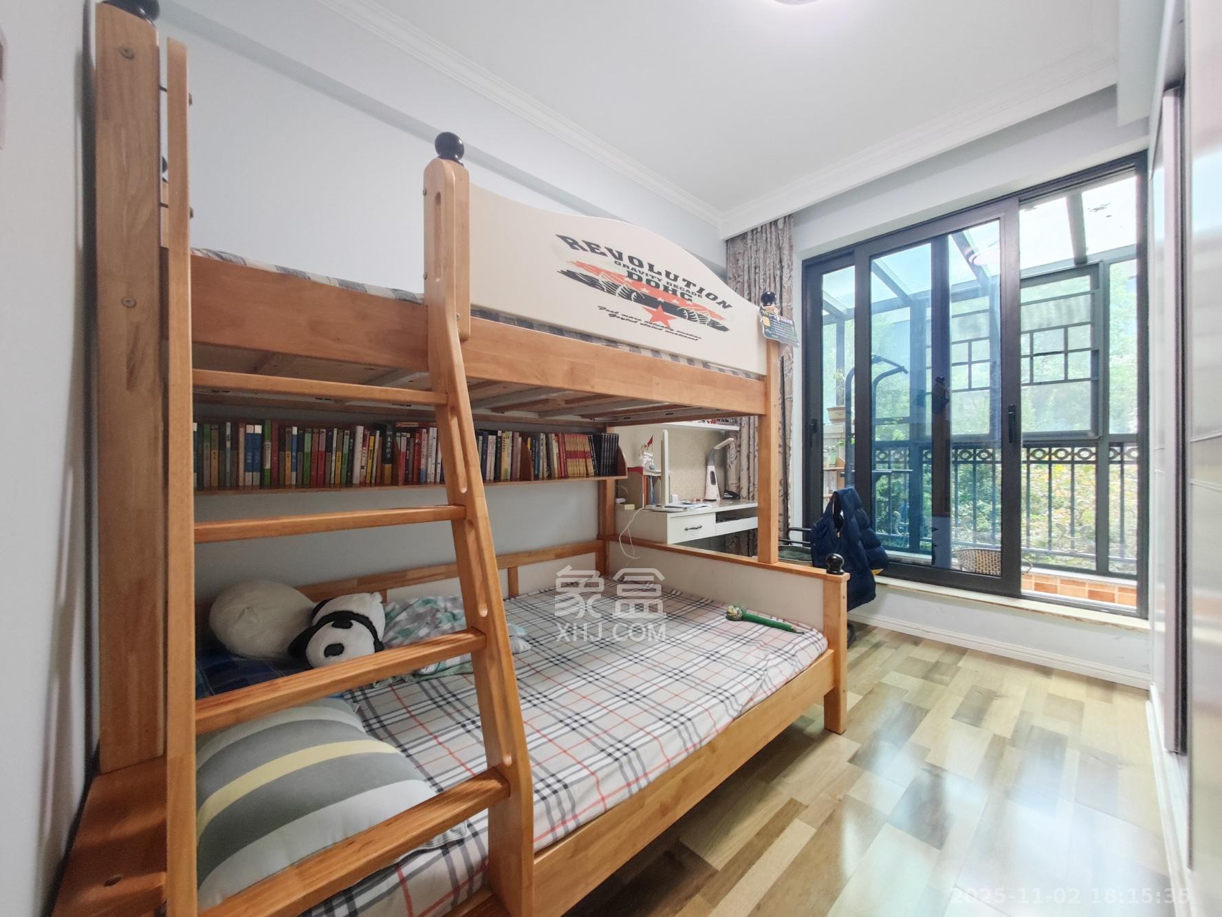 明昇壹城（明昇时代广场）一期  3室2厅1卫    295.0万卧室