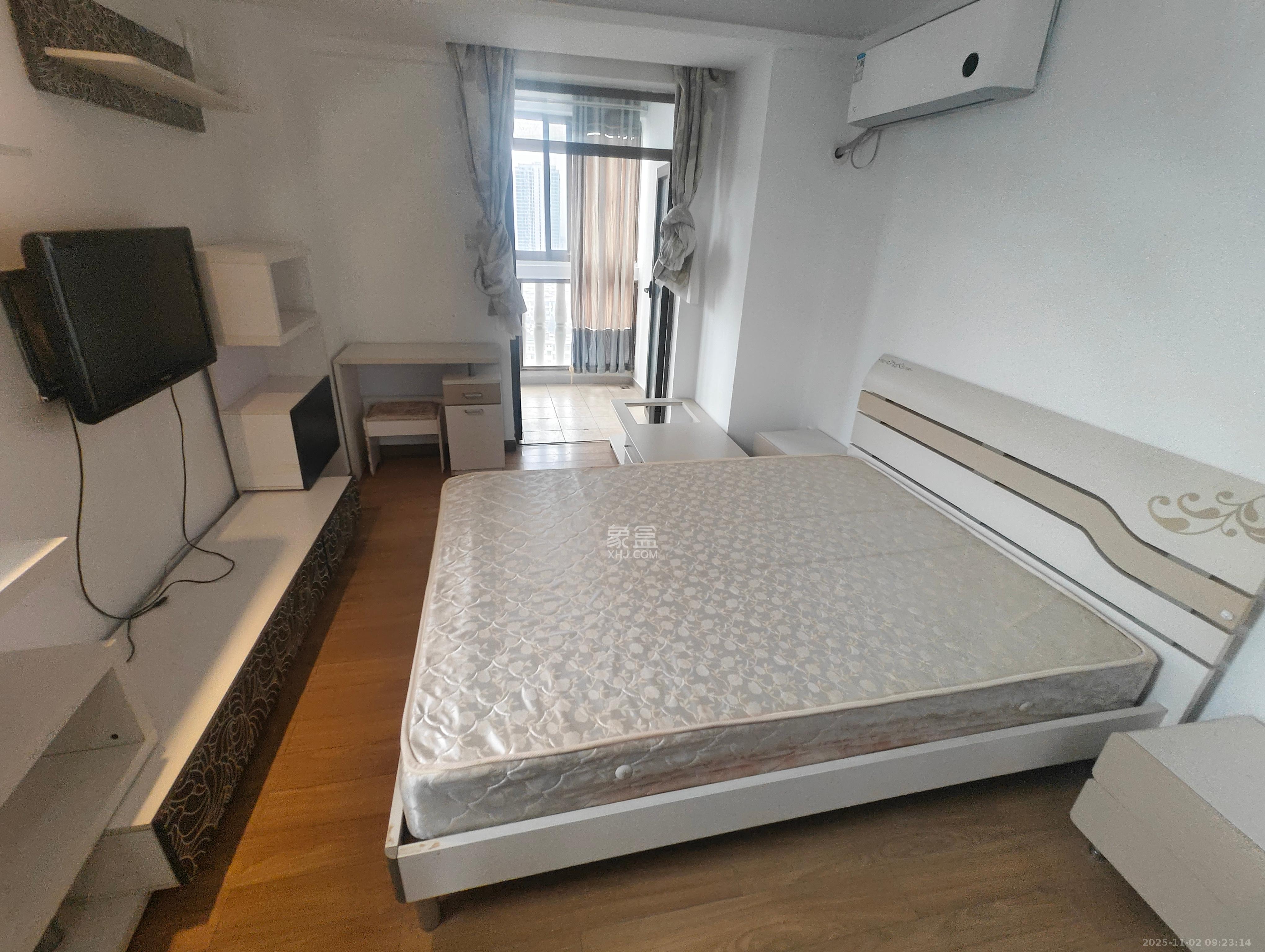 米兰春天  1室1厅1卫    1200.0元/月