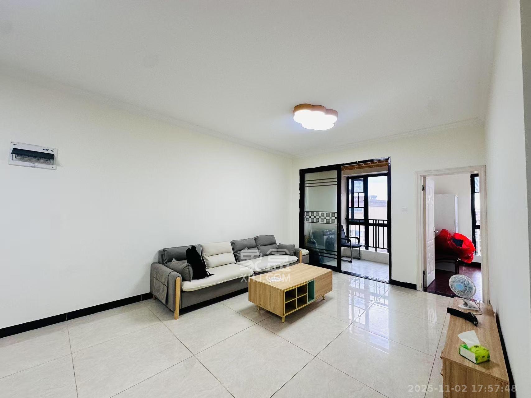 乾城（兴旺乾城）  3室2厅1卫    2300.0元/月室内图