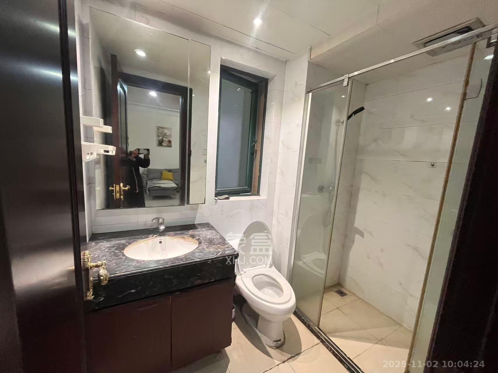 恒大雅苑  3室2厅2卫    2700.0元/月室内图