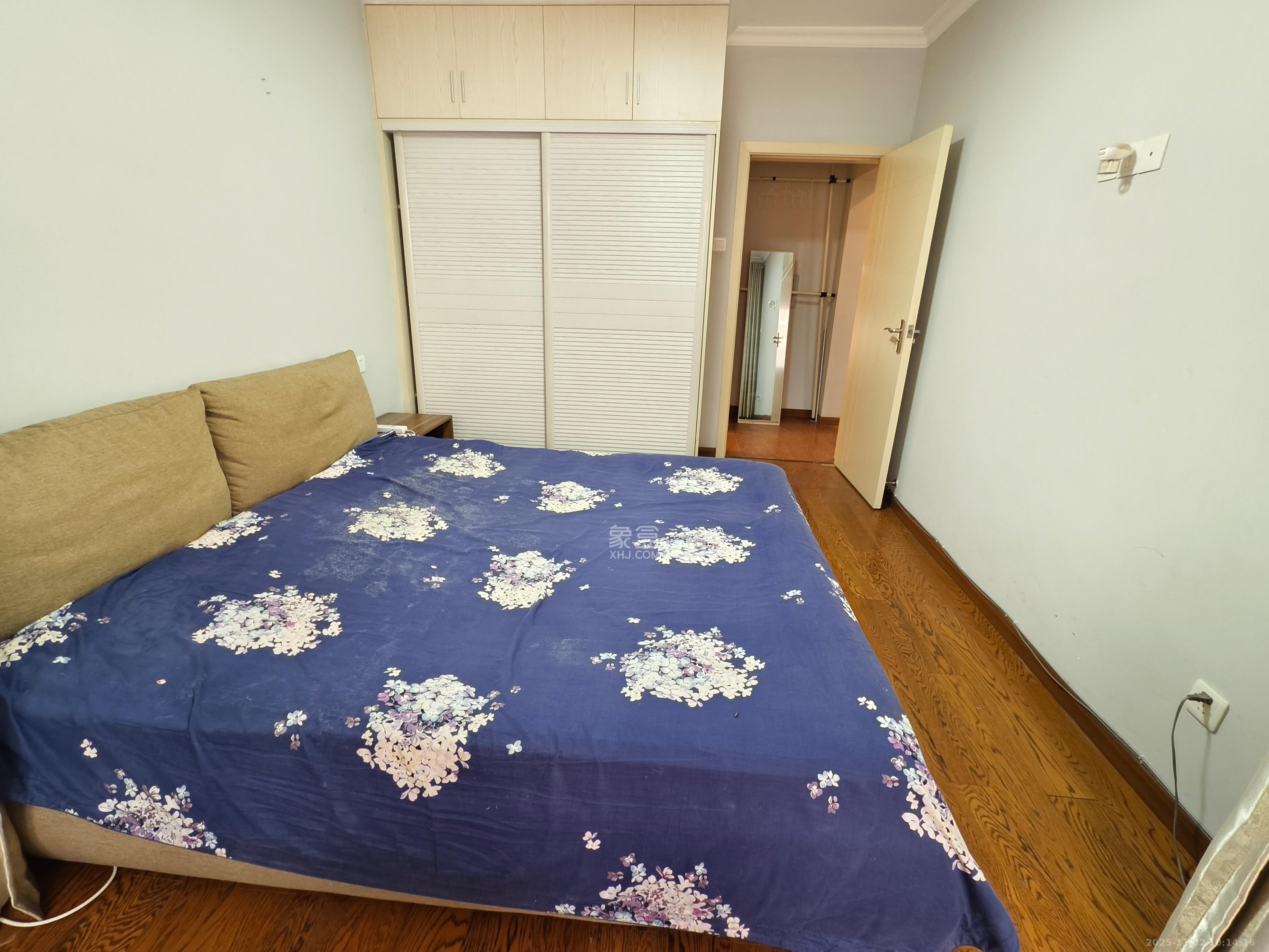 省儿童医院单位宿舍  2室2厅1卫    2300.0元/月室内图
