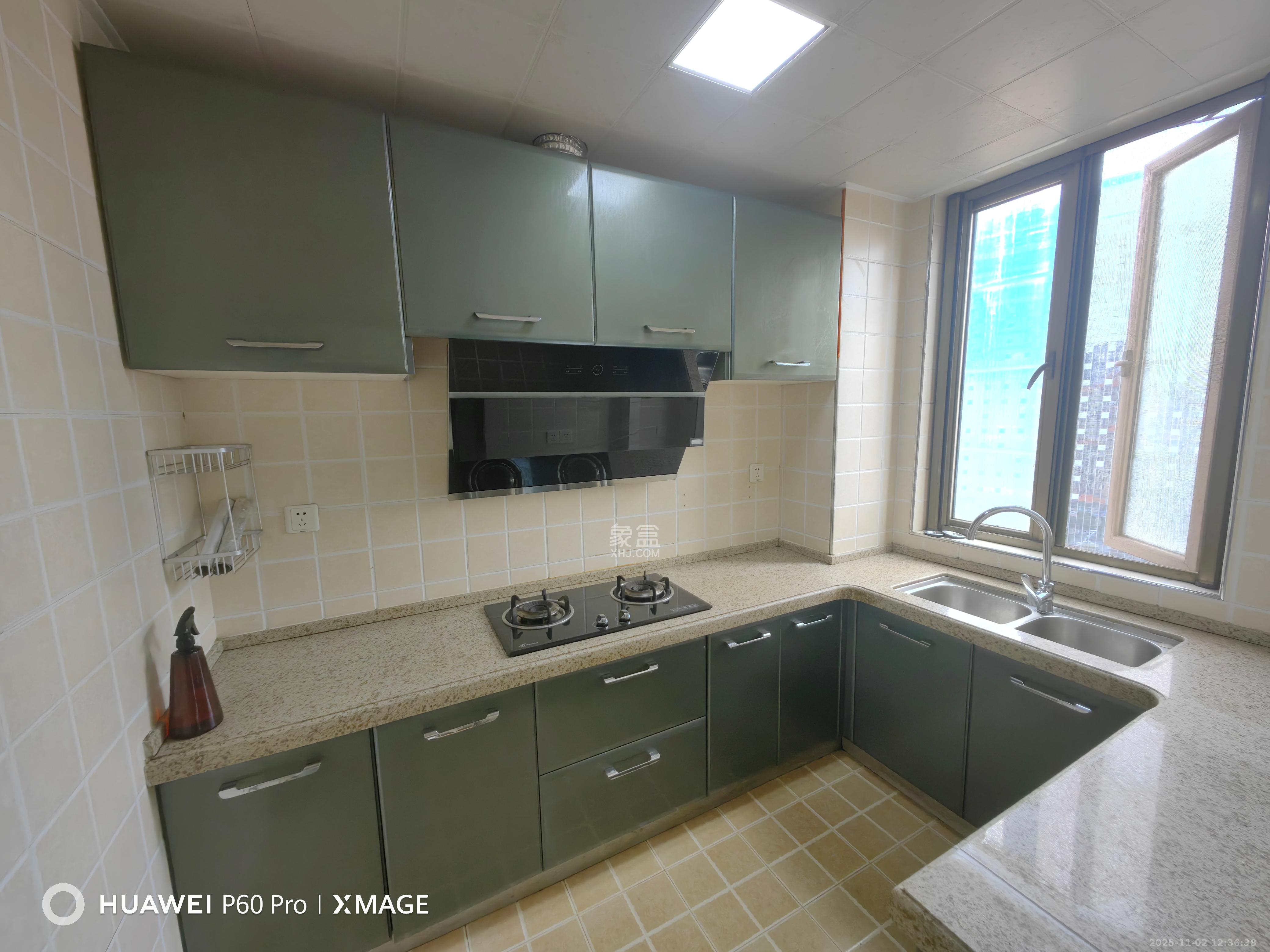 长沙玫瑰园 3室2厅2卫 2000.0元/月 长沙玫瑰园 3室2厅2卫 2000.0元/月室内图