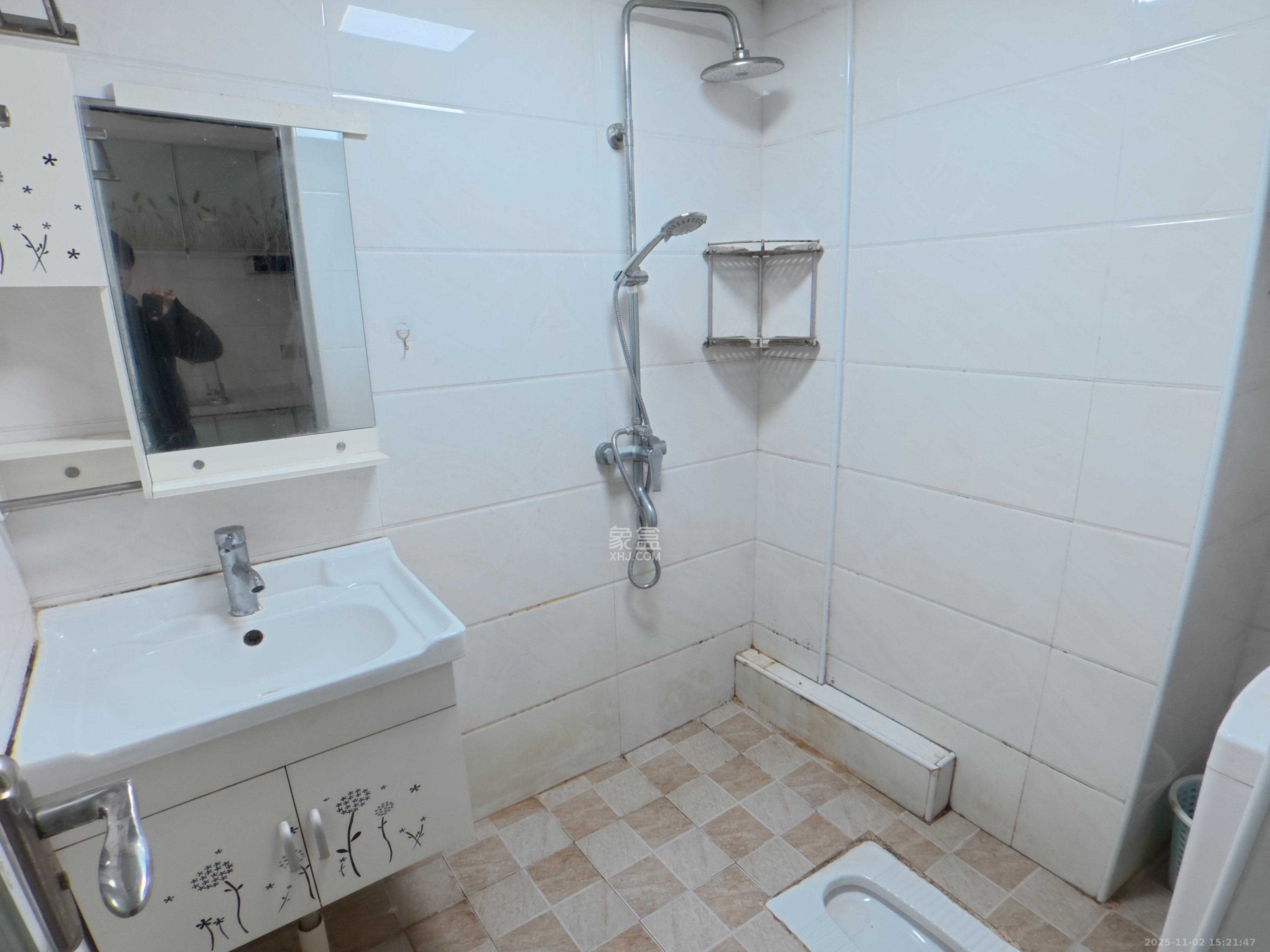 中建芙蓉嘉苑  1室1厅1卫    1500.0元/月室内图