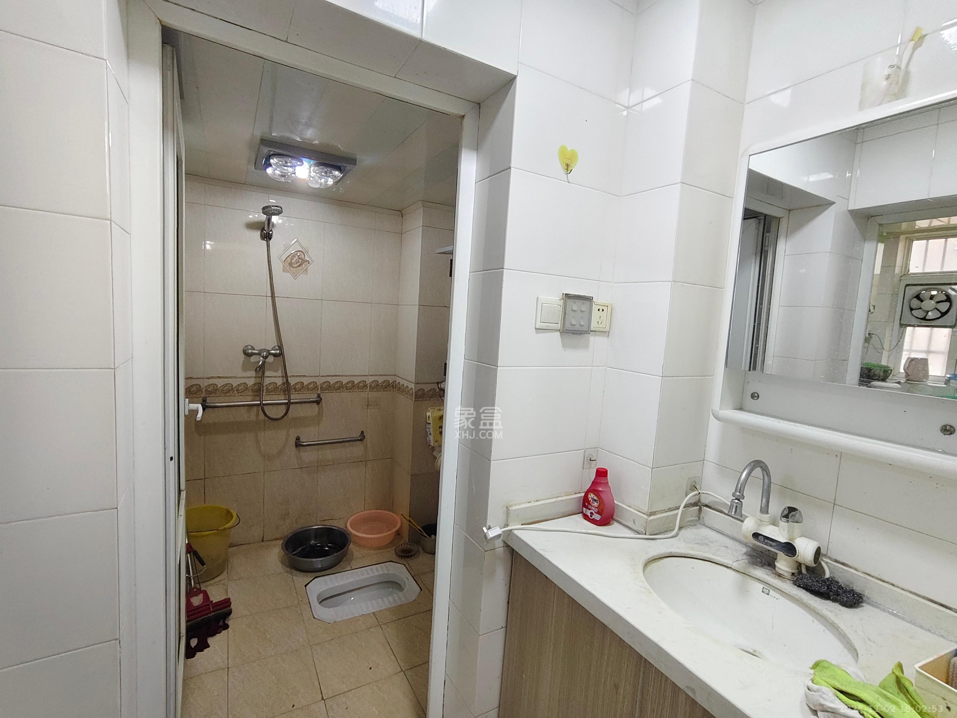 麓谷E家人  2室2厅1卫    1800.0元/月室内图